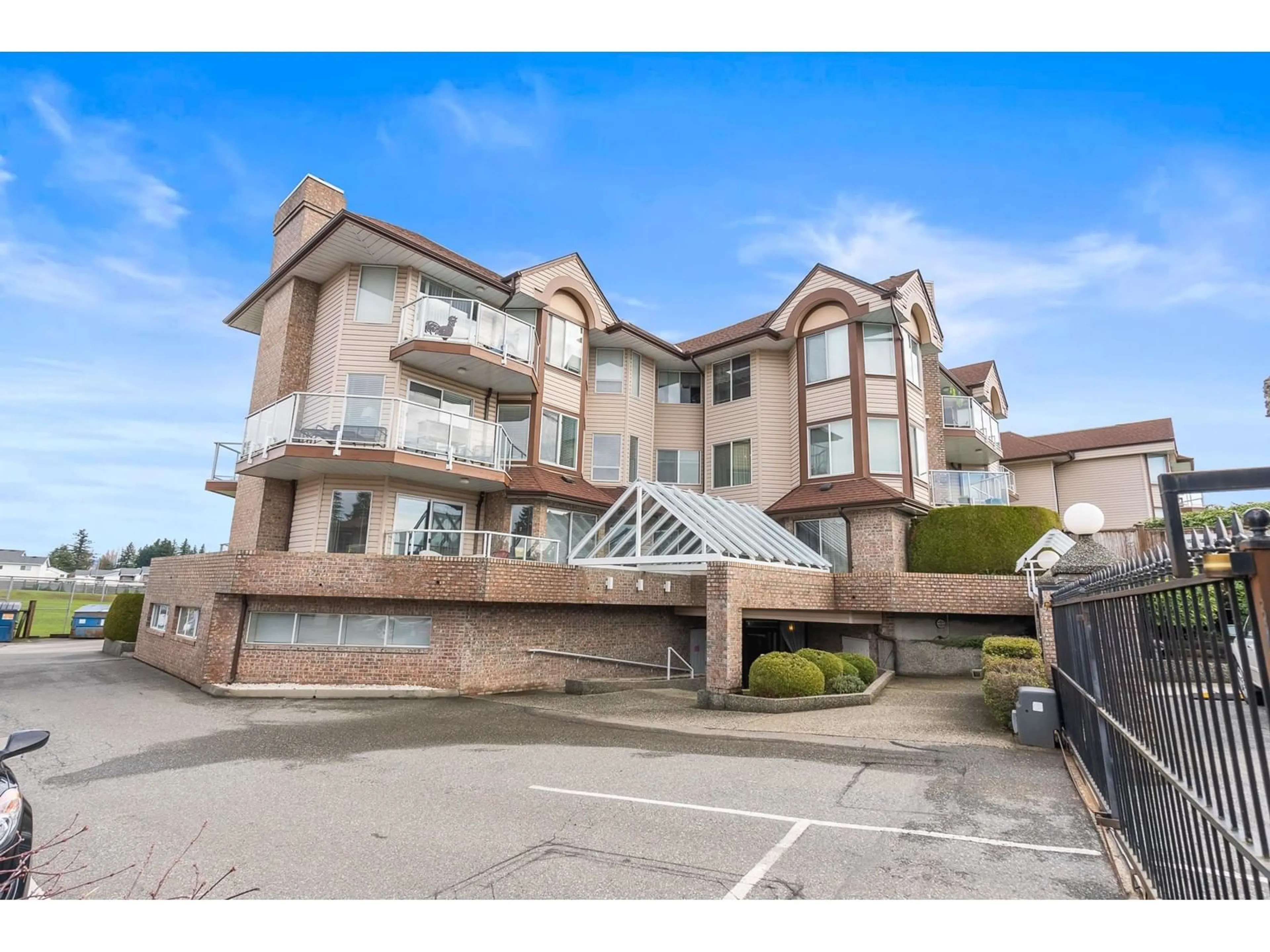 A pic from outside/outdoor area/front of a property/back of a property/a pic from drone, unknown for 108 - 32669 GEORGE FERGUSON, Abbotsford British Columbia V2T4E4