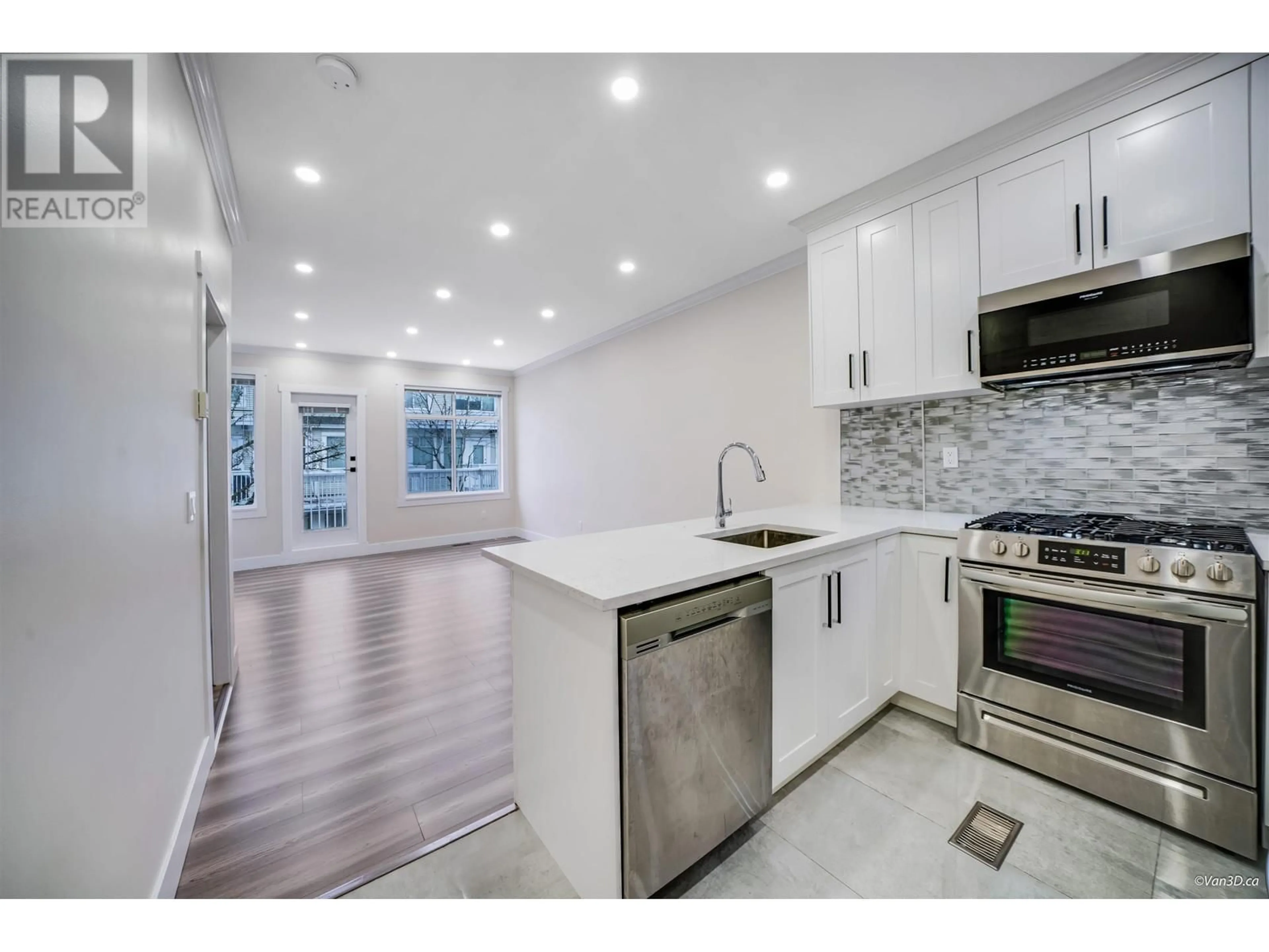 Open concept kitchen, ceramic/tile floor for 5 - 6333 NO.1 ROAD, Richmond British Columbia V7C1T4