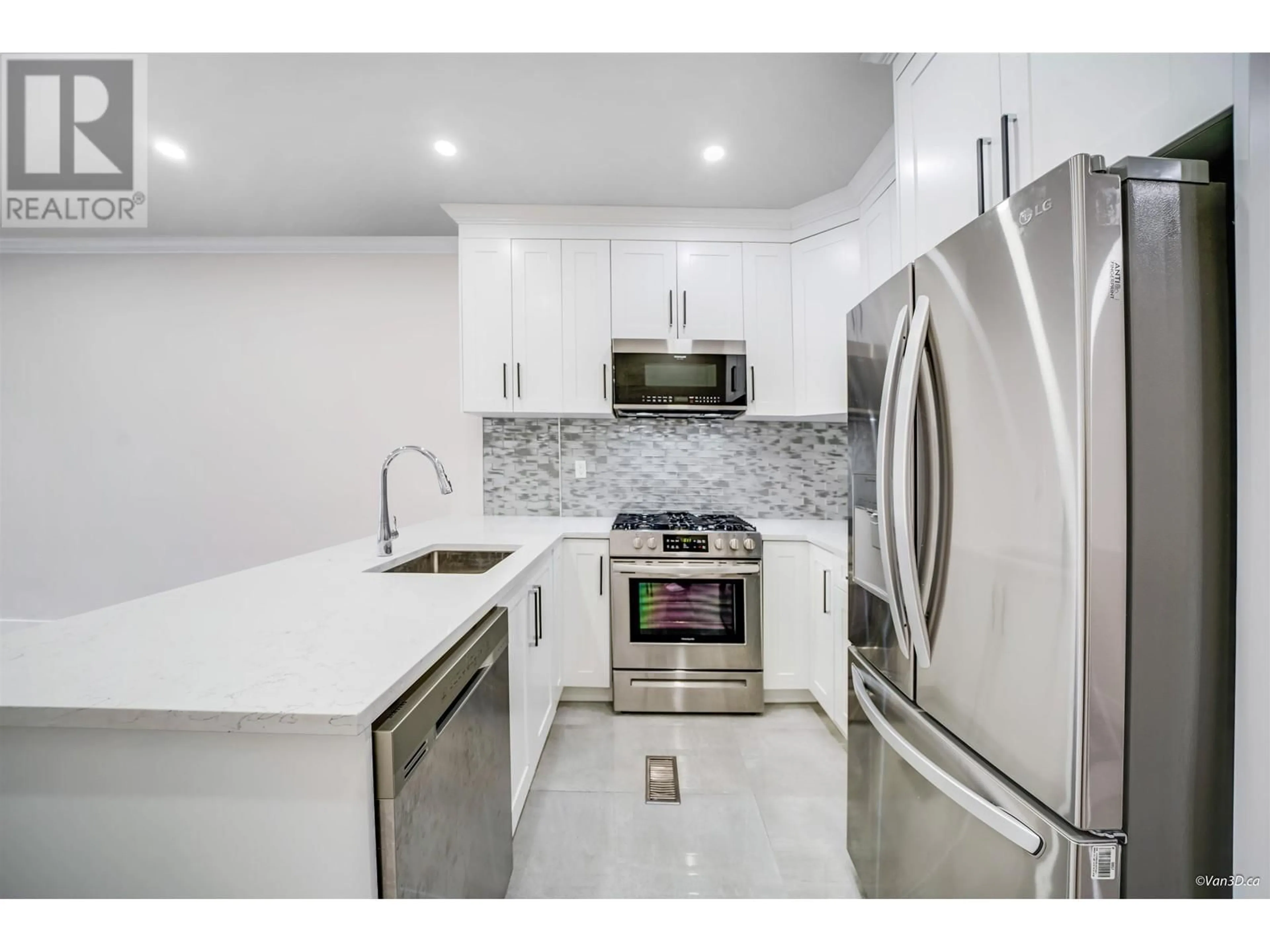 Unknown for 5 - 6333 NO.1 ROAD, Richmond British Columbia V7C1T4