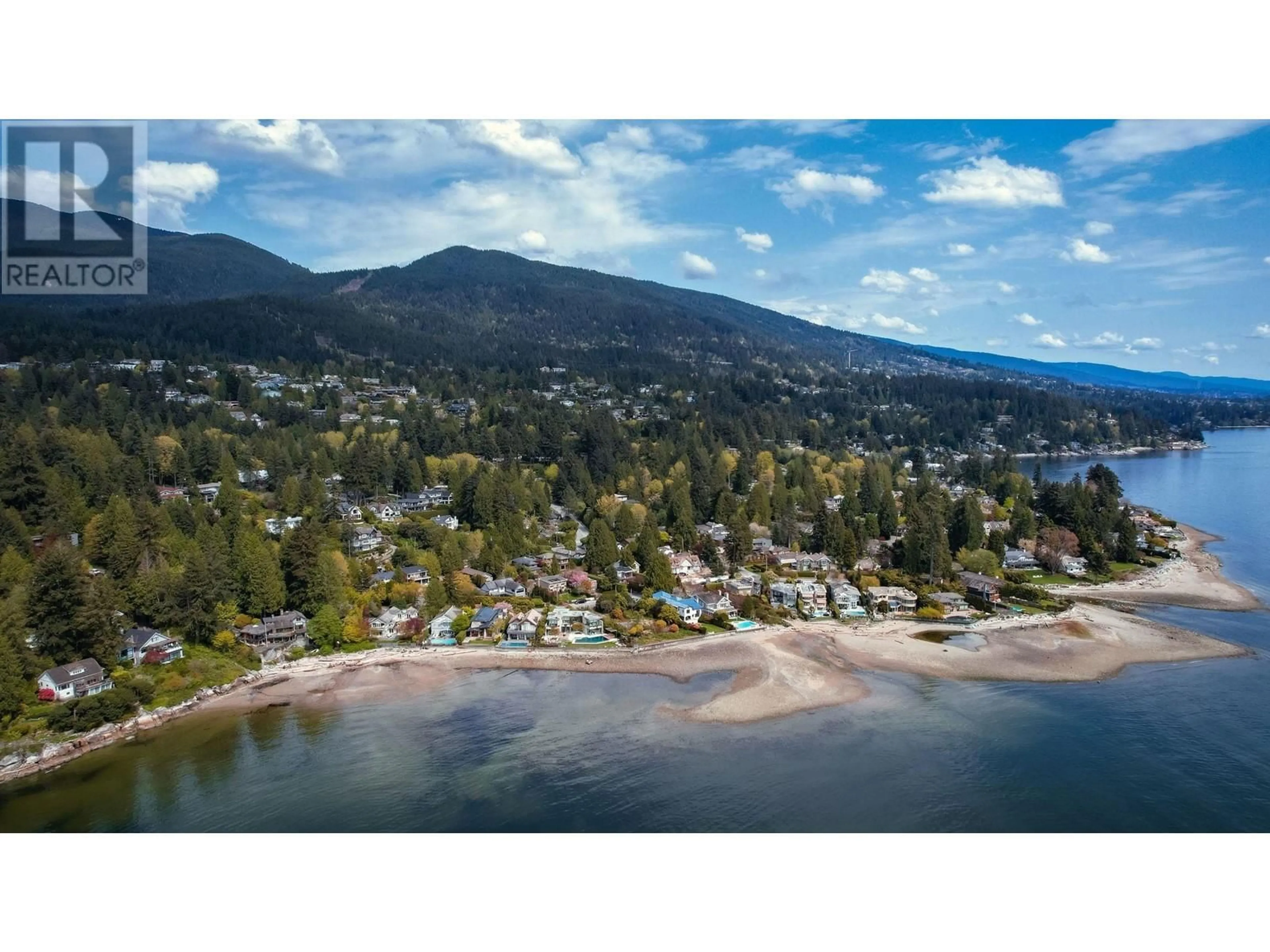 A pic from outside/outdoor area/front of a property/back of a property/a pic from drone, water/lake/river/ocean view for 4363 MORGAN CRESCENT, West Vancouver British Columbia V7V2P1