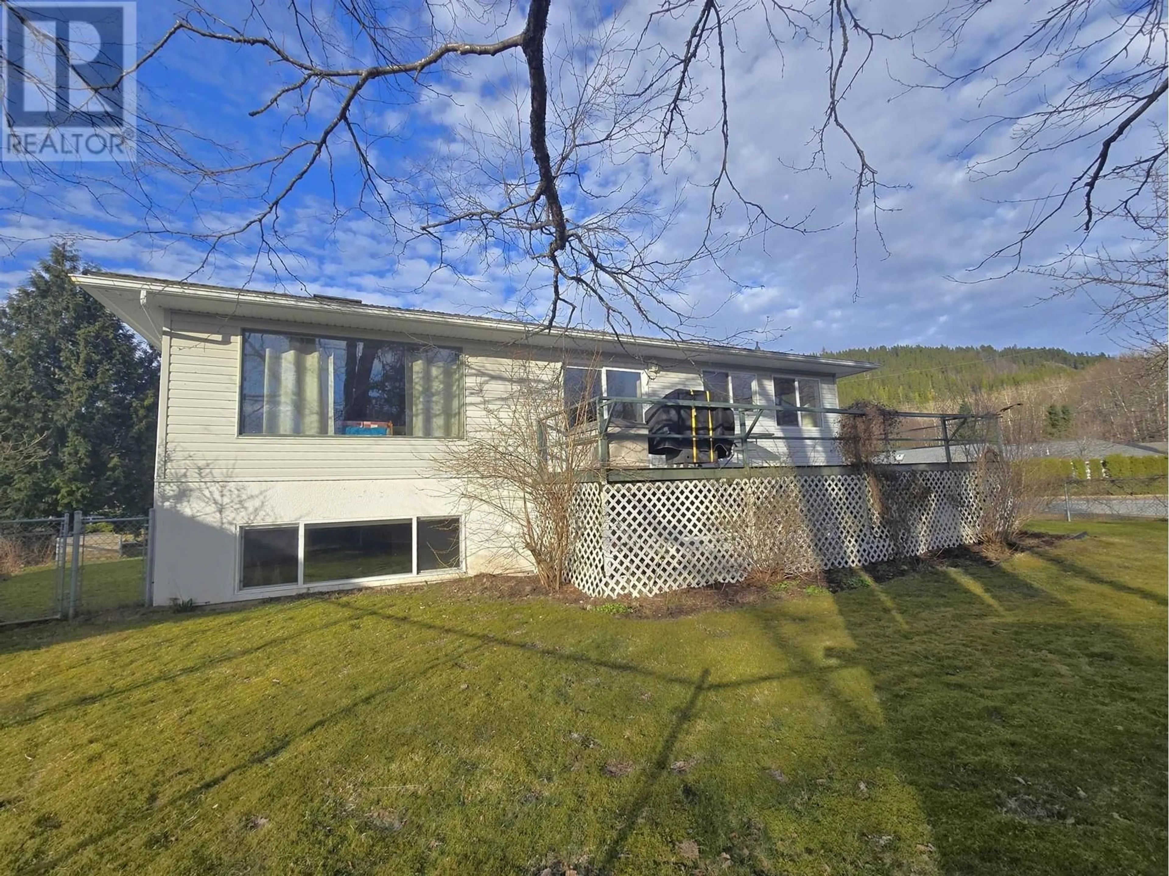A pic from outside/outdoor area/front of a property/back of a property/a pic from drone, unknown for 4501 CEDAR CRESCENT, Terrace British Columbia V8G1X5