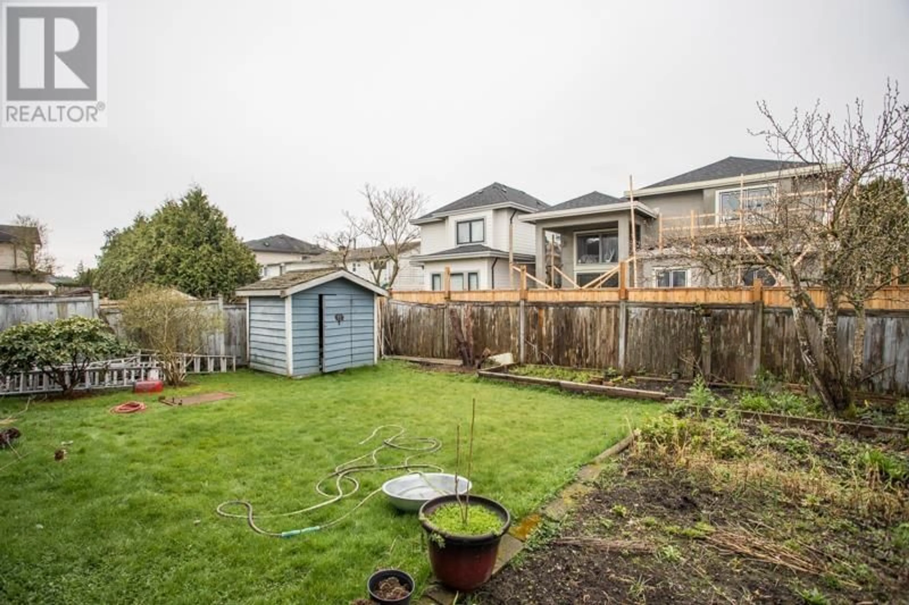 Unknown for 7451 NO. 2 ROAD, Richmond British Columbia V7C3L7