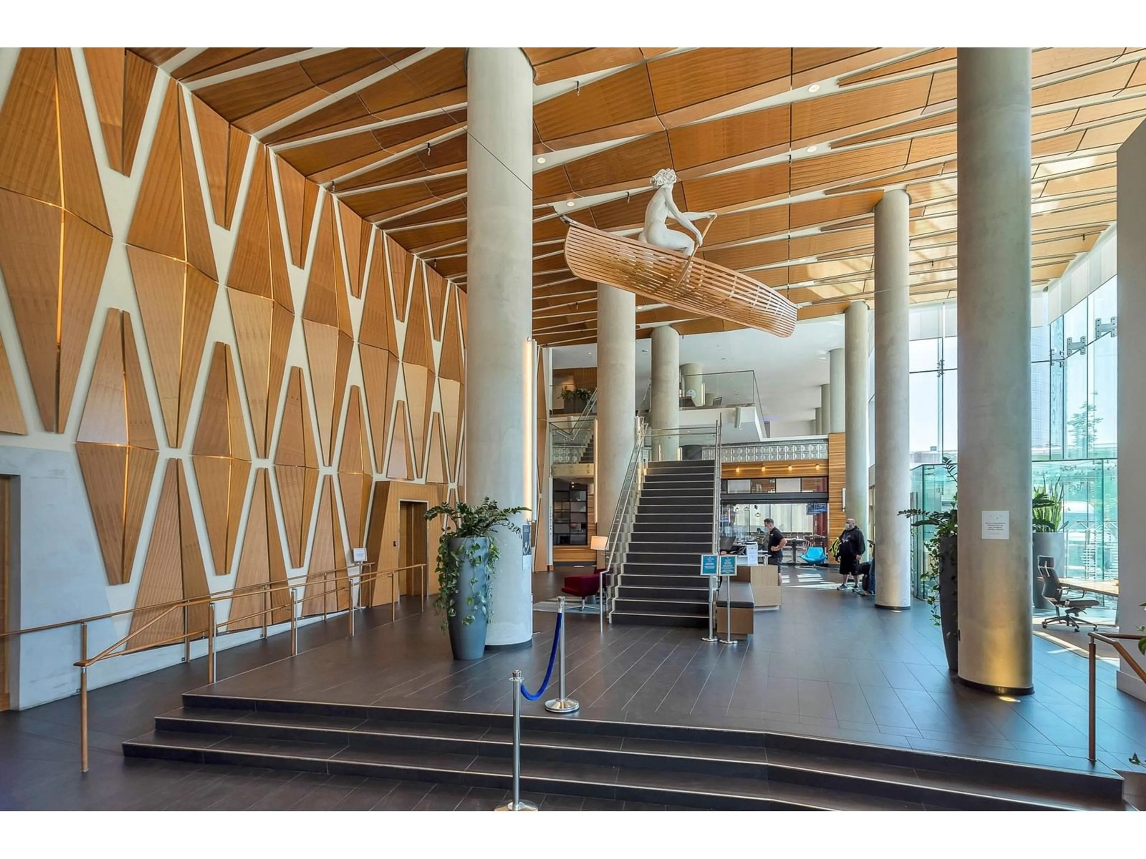 Indoor foyer for 4004 - 13495 CENTRAL, Surrey British Columbia V3T0K2