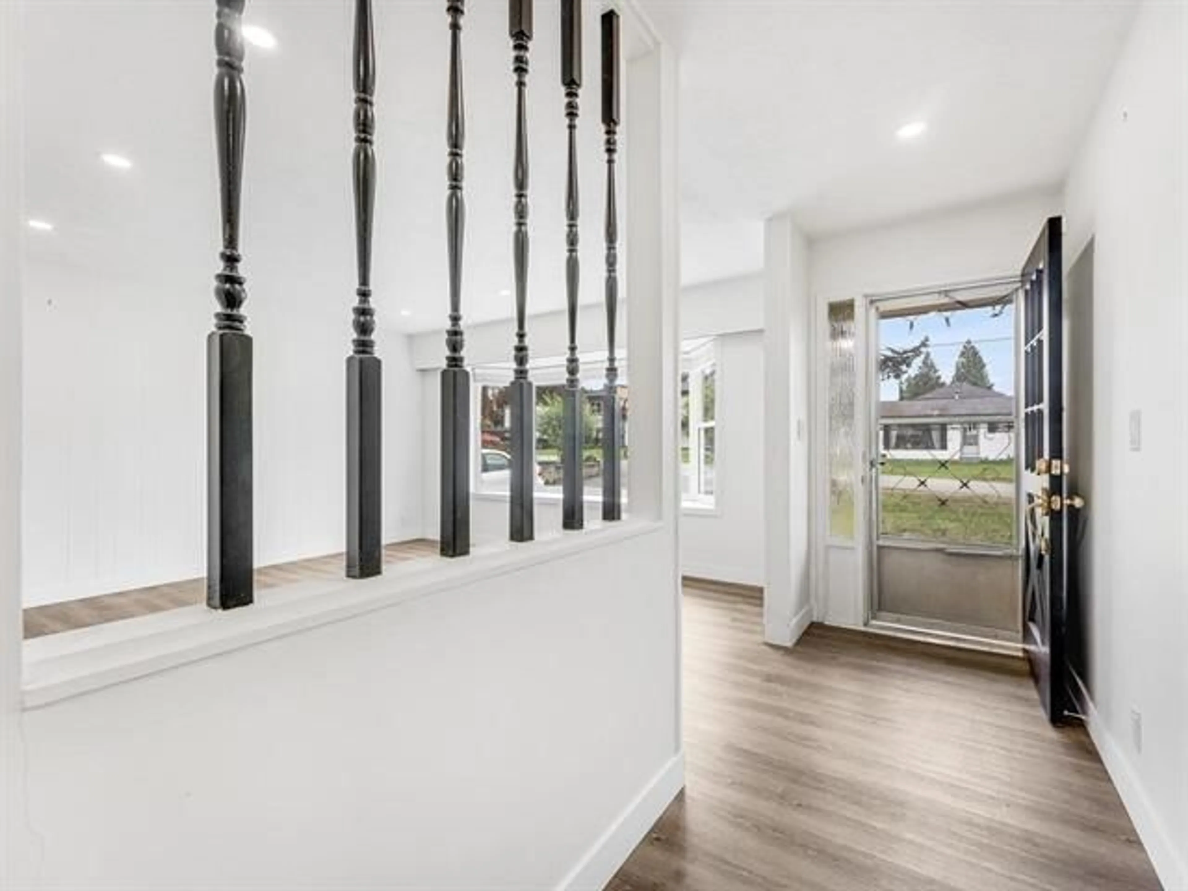 Indoor entryway for 11451 95, Delta British Columbia V4C3T3