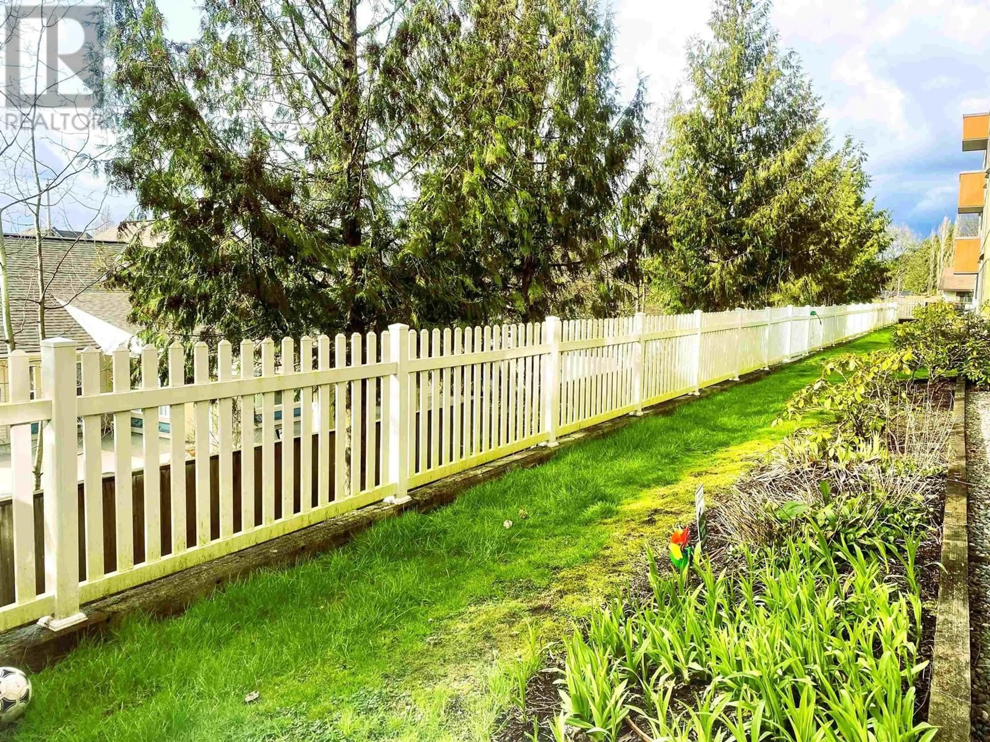 Unknown for 108 - 12075 228 STREET, Maple Ridge British Columbia V2X6M2