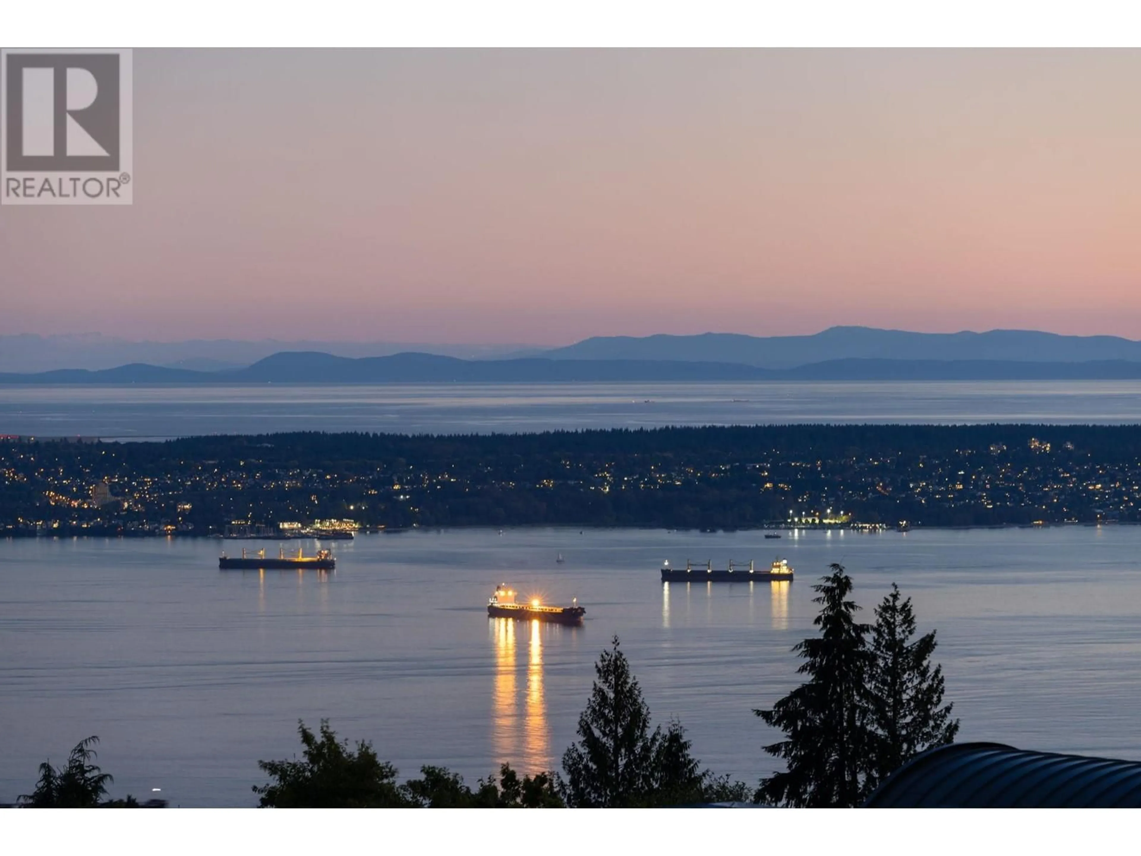 Blurry image for 1591 CHARTWELL DRIVE, West Vancouver British Columbia V7S2R9