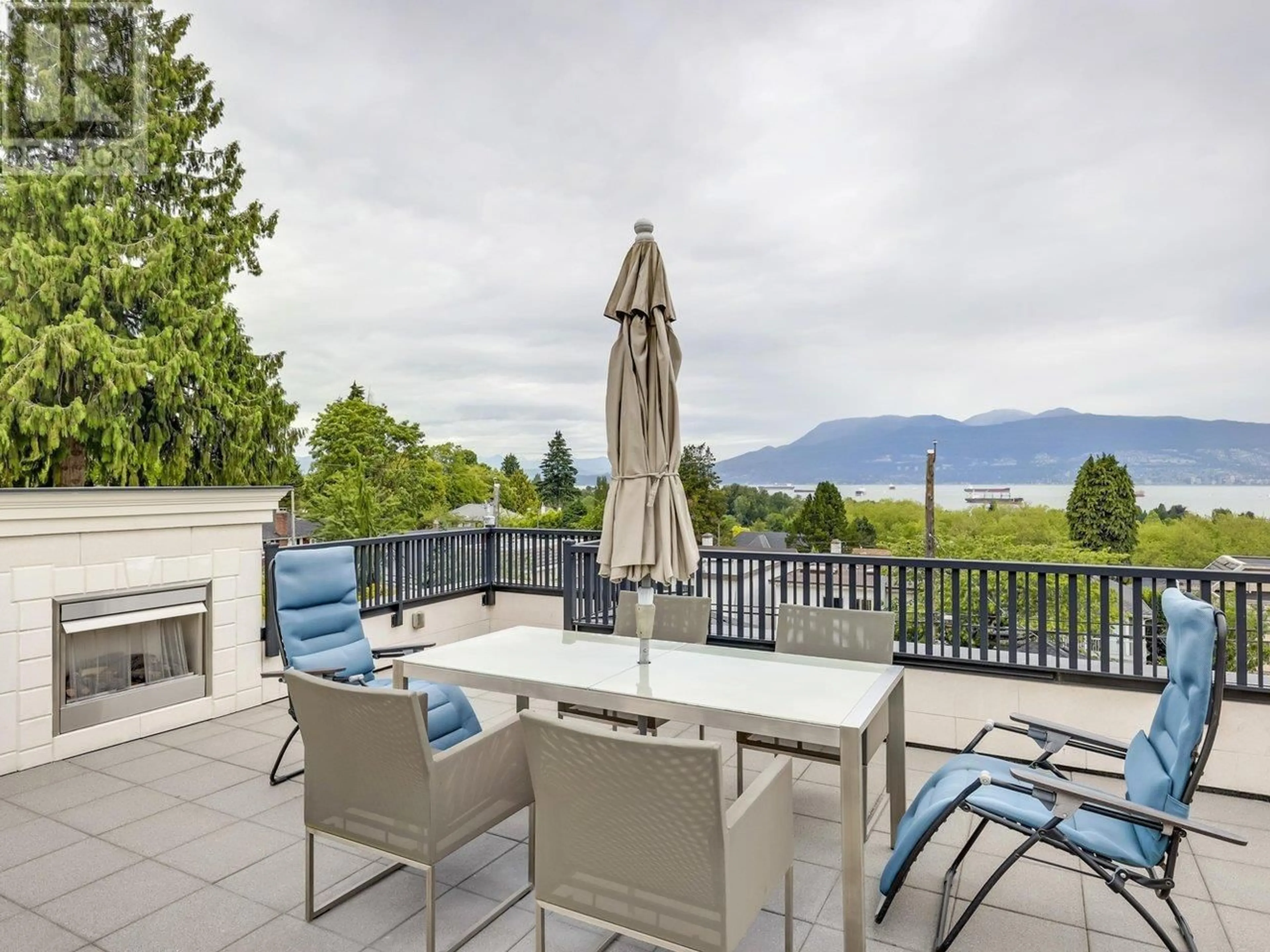 Patio, water/lake/river/ocean view for 3963 11TH AVENUE, Vancouver British Columbia V6R2L1