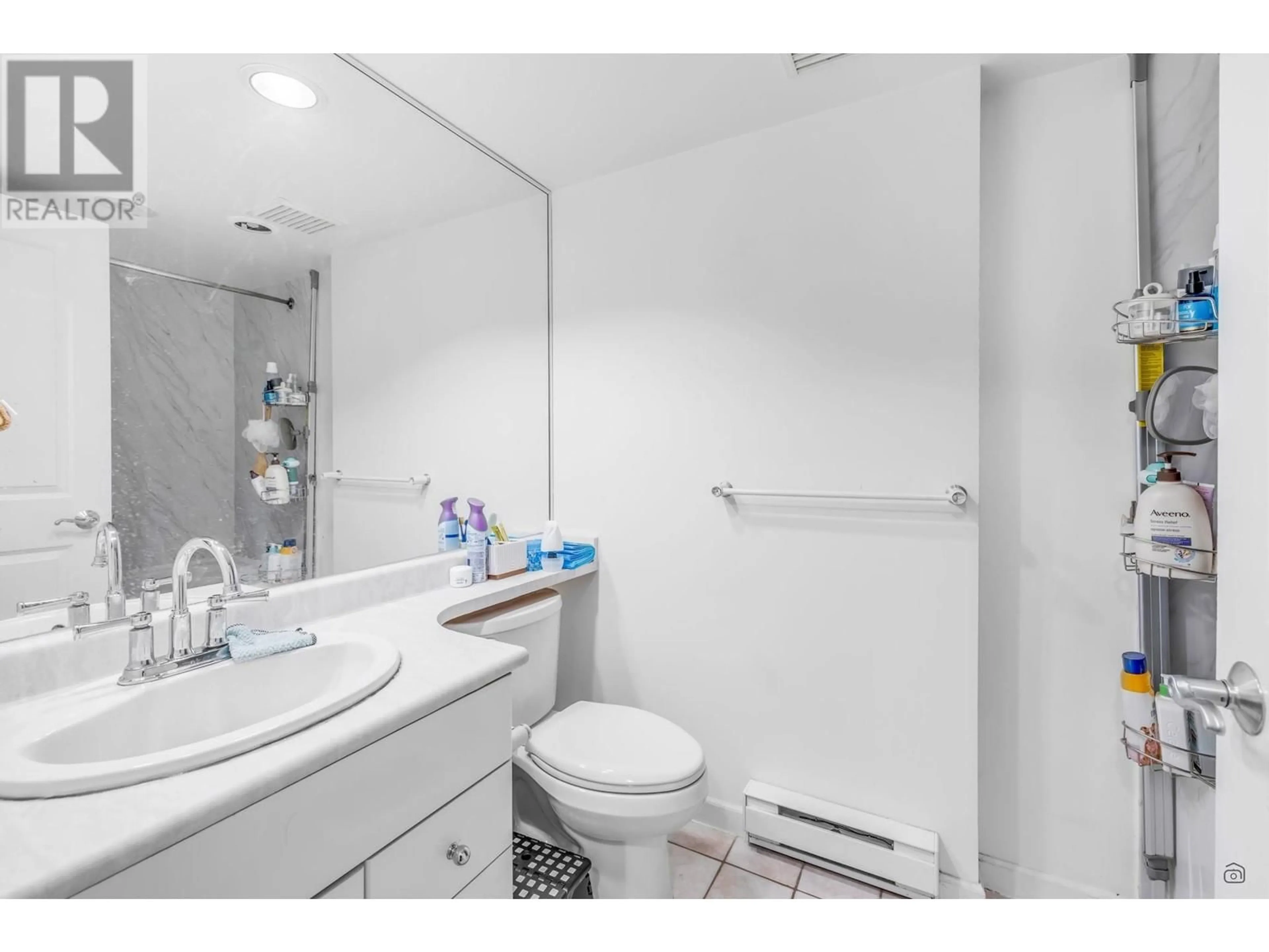 Standard bathroom, floor is not visible for 207 - 6611 SOUTHOAKS CRESCENT, Burnaby British Columbia V5E4L5