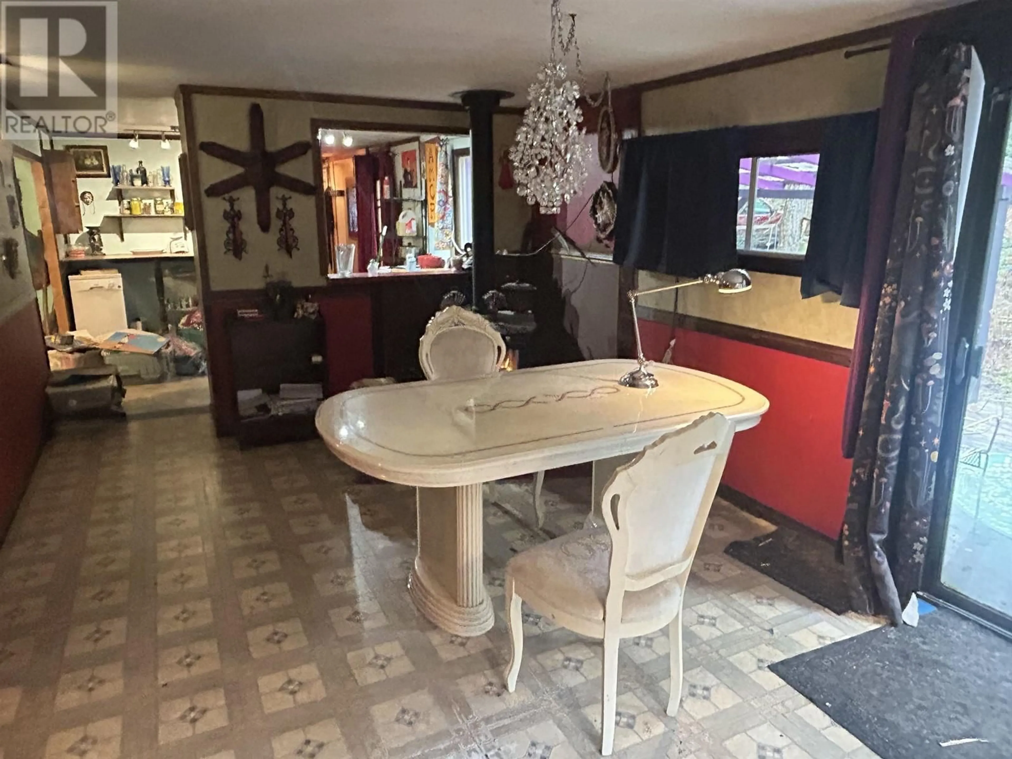 Dining room, unknown for 9063 PARADISE VALLEY ROAD, Squamish British Columbia V0N1T0