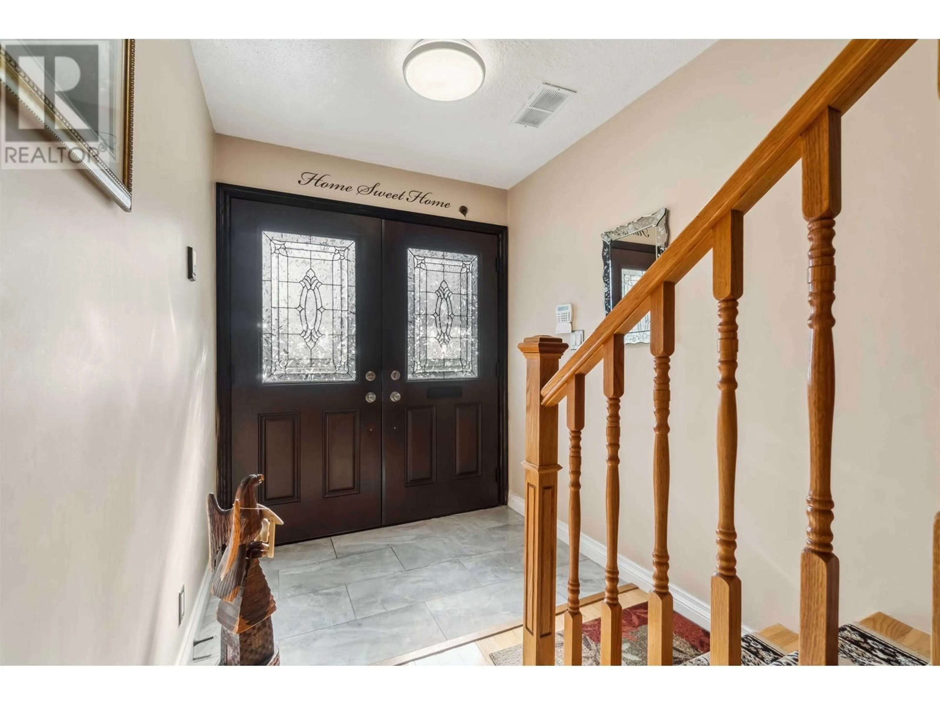 Indoor entryway for 5285 ABERDEEN STREET, Vancouver British Columbia V5R4M2