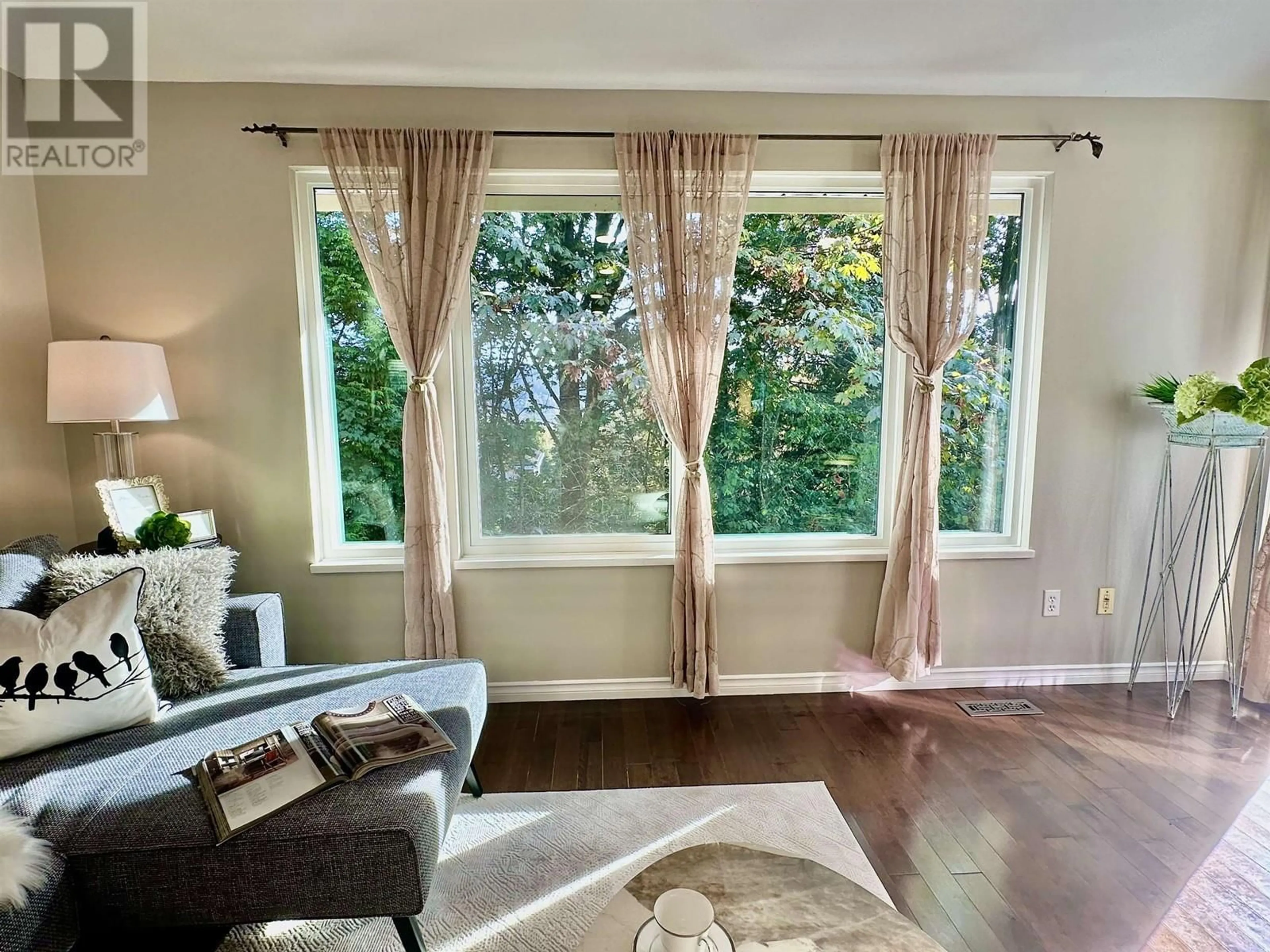 Living room with furniture, wood/laminate floor for 170 - 101 PARKSIDE DRIVE, Port Moody British Columbia V3H4W6