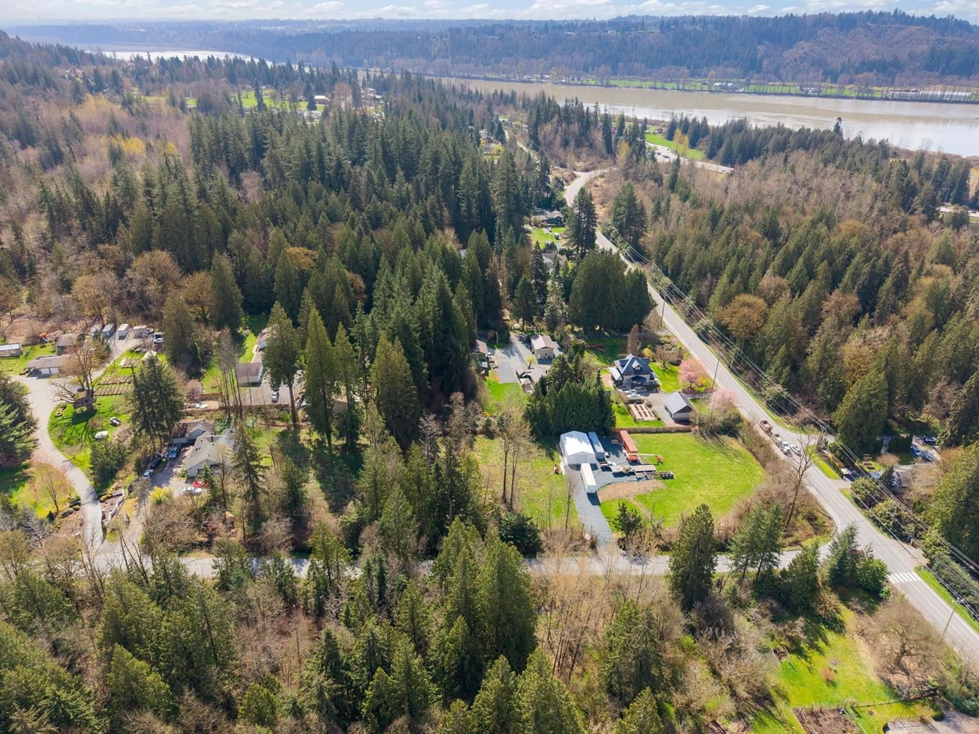 A pic from outside/outdoor area/front of a property/back of a property/a pic from drone, forest/trees view for 29688 ANDERSON, Mission British Columbia V4S1H9