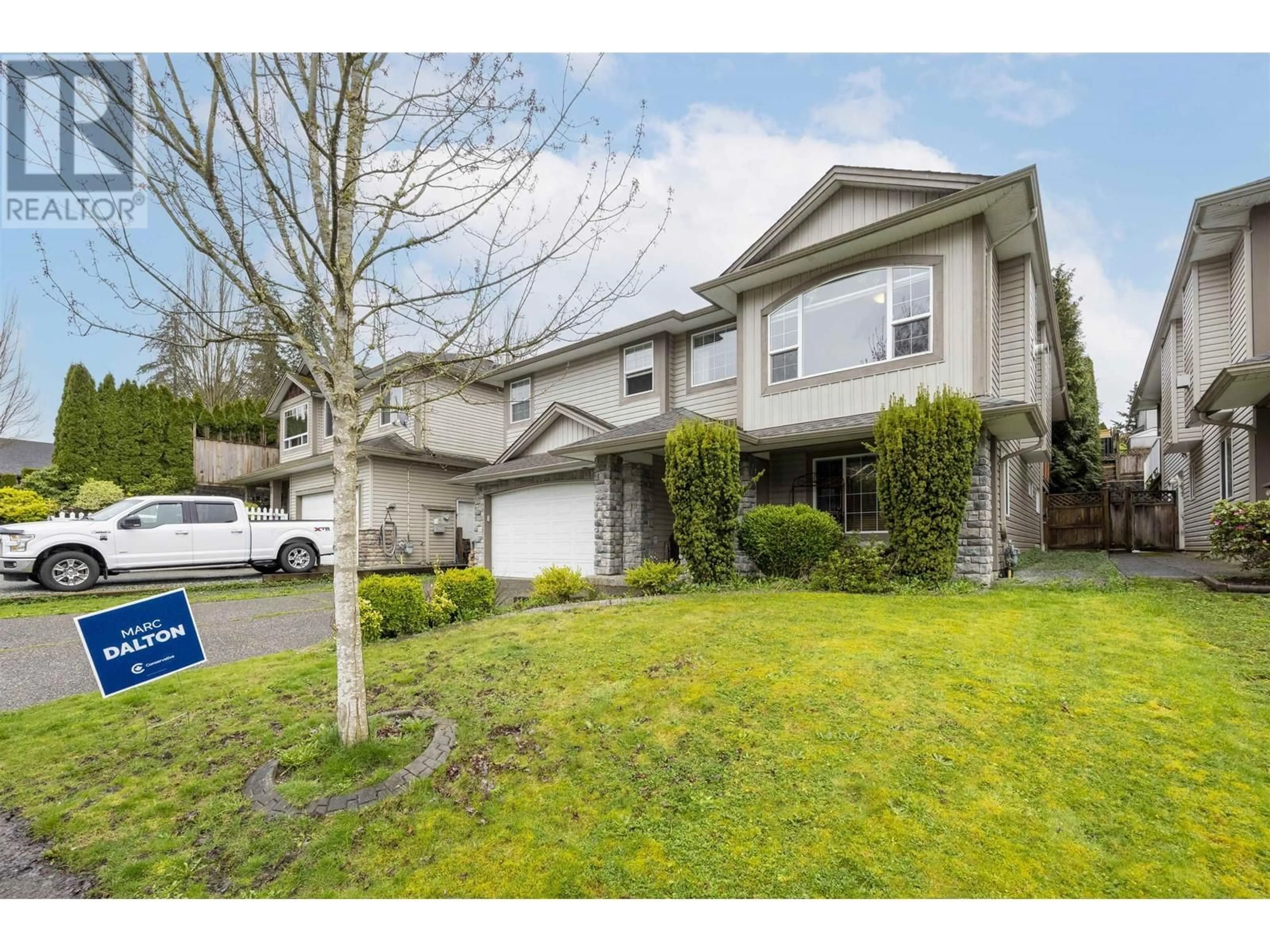 Home with vinyl exterior material, street for 11609 238A STREET, Maple Ridge British Columbia V4R2W4