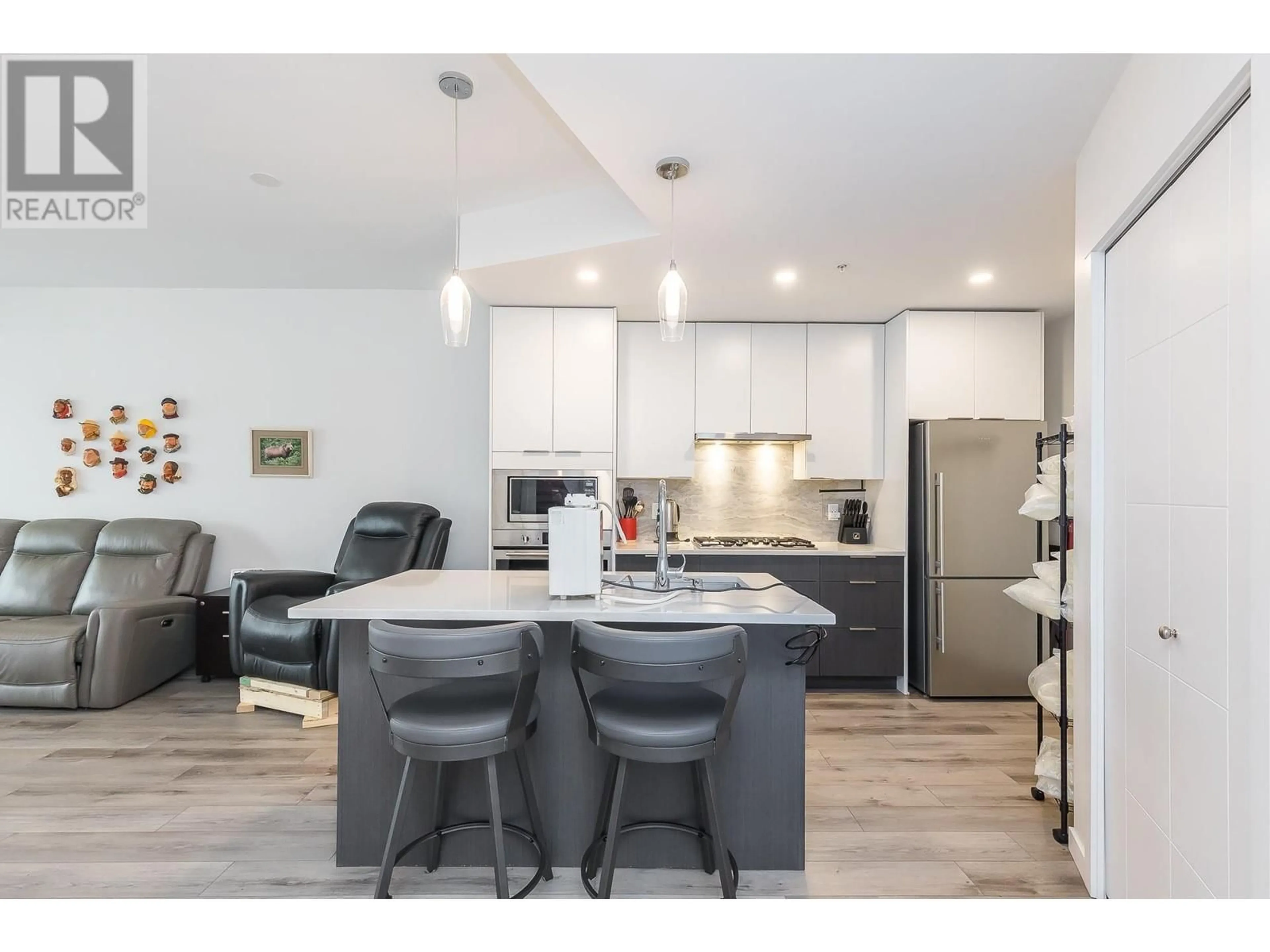 Open concept kitchen, unknown for 403 - 11641 227 STREET, Maple Ridge British Columbia V2X2L9