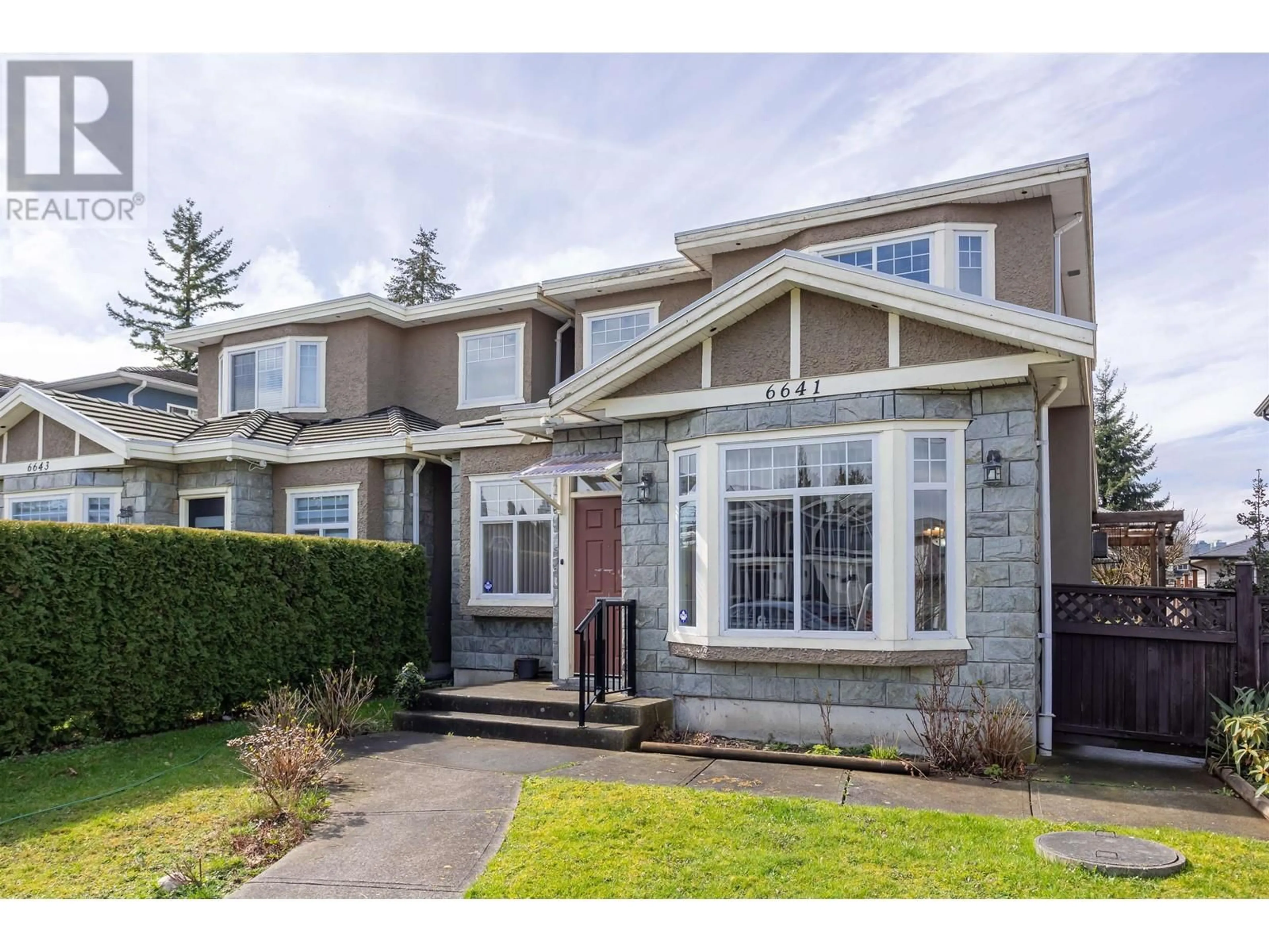 Home with vinyl exterior material, street for 6641 SPERLING AVENUE, Burnaby British Columbia V5B2V3