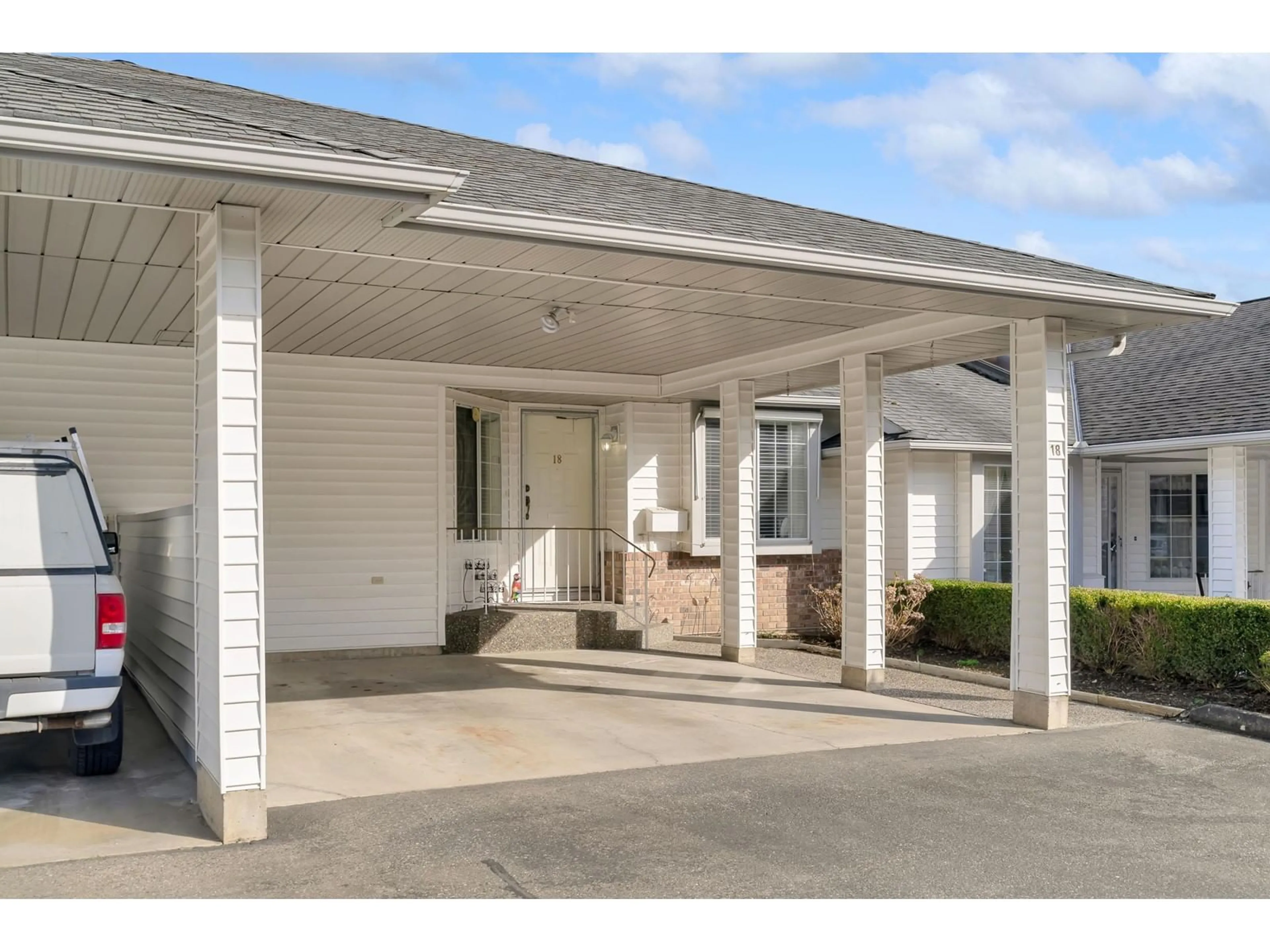 Unknown for 18 - 3055 TRAFALGAR, Abbotsford British Columbia V2S7X8