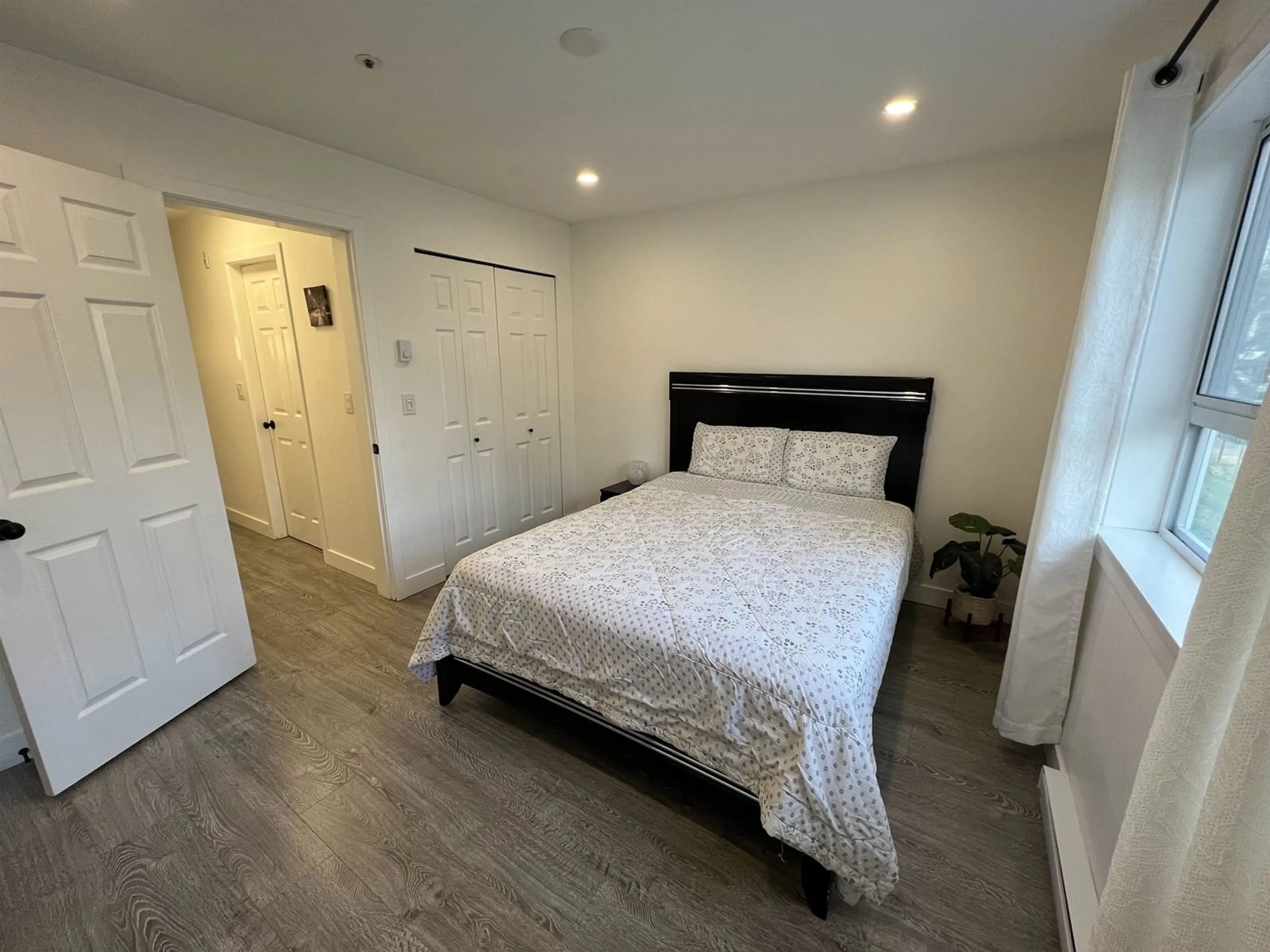 A pic of a room for 113 - 20145 55A, Langley British Columbia V3A8L6