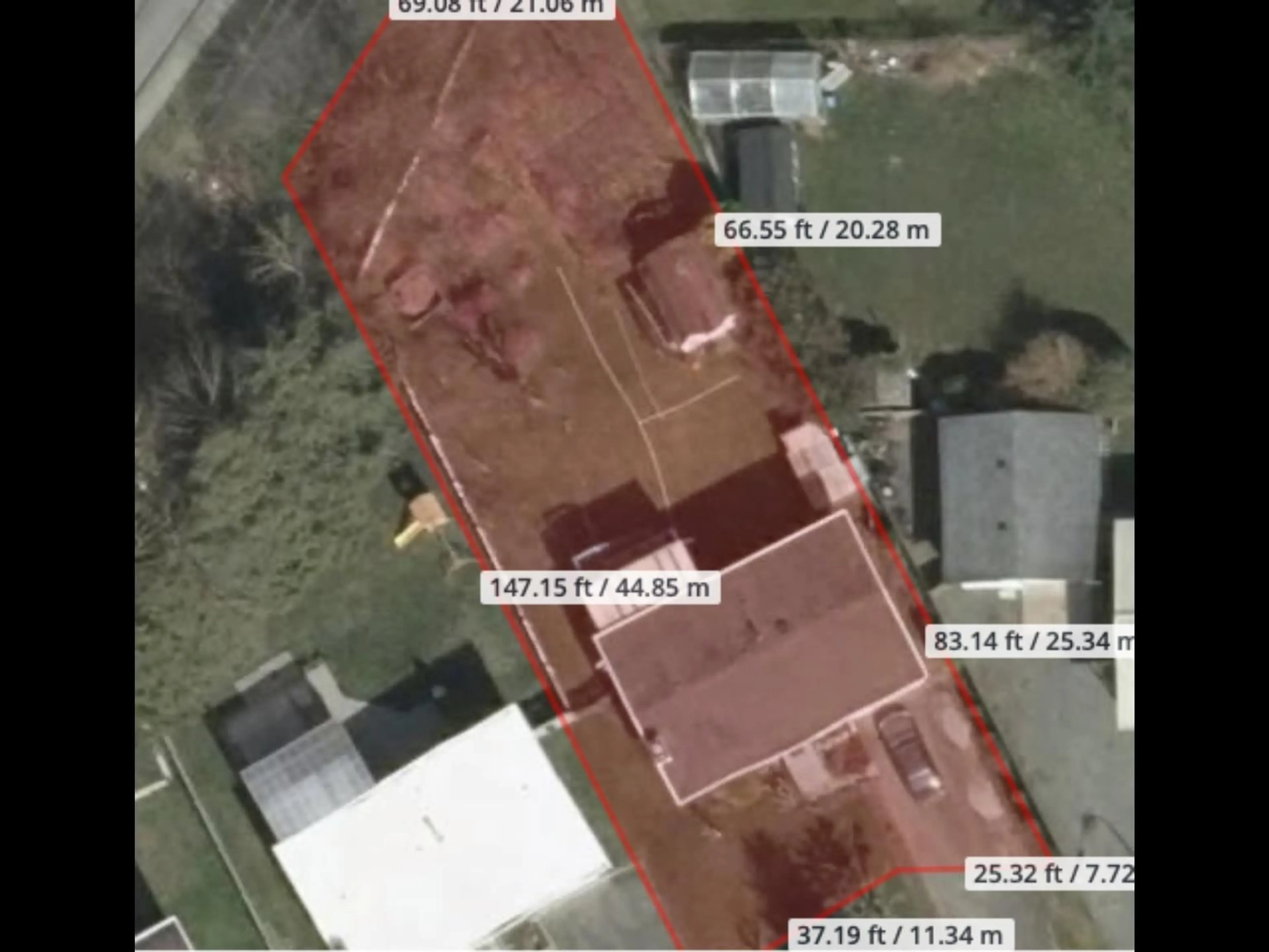 A pic from outside/outdoor area/front of a property/back of a property/a pic from drone, building for 2491 ALADDIN, Abbotsford British Columbia V2S5K7