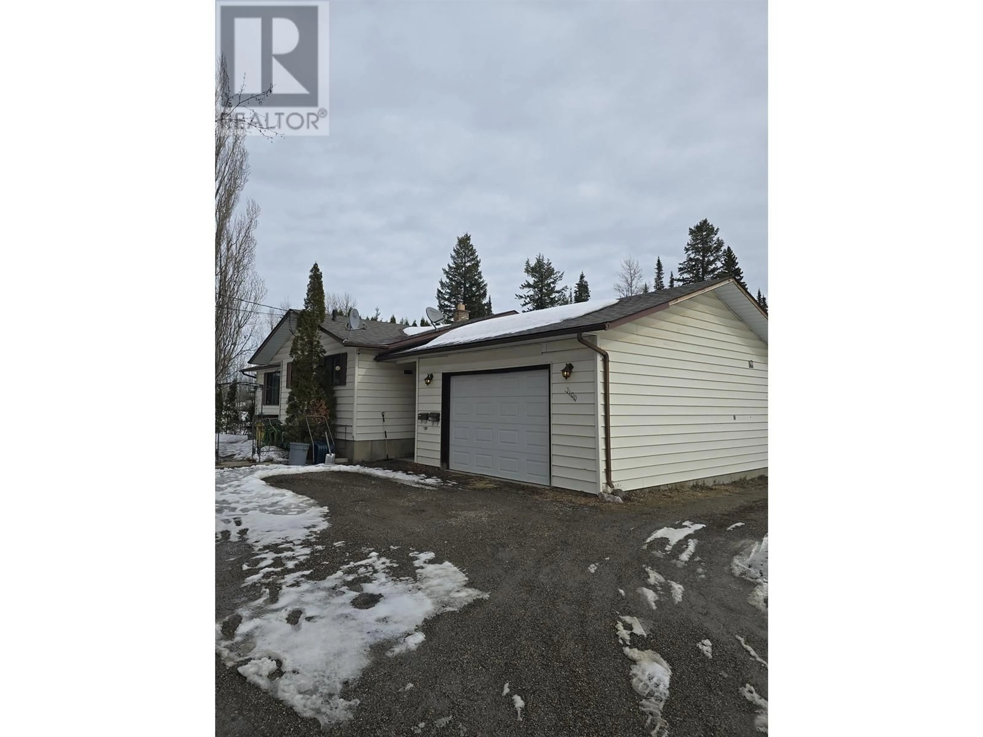 Unknown for 7100 S KELLY ROAD, Prince George British Columbia V2K2H2