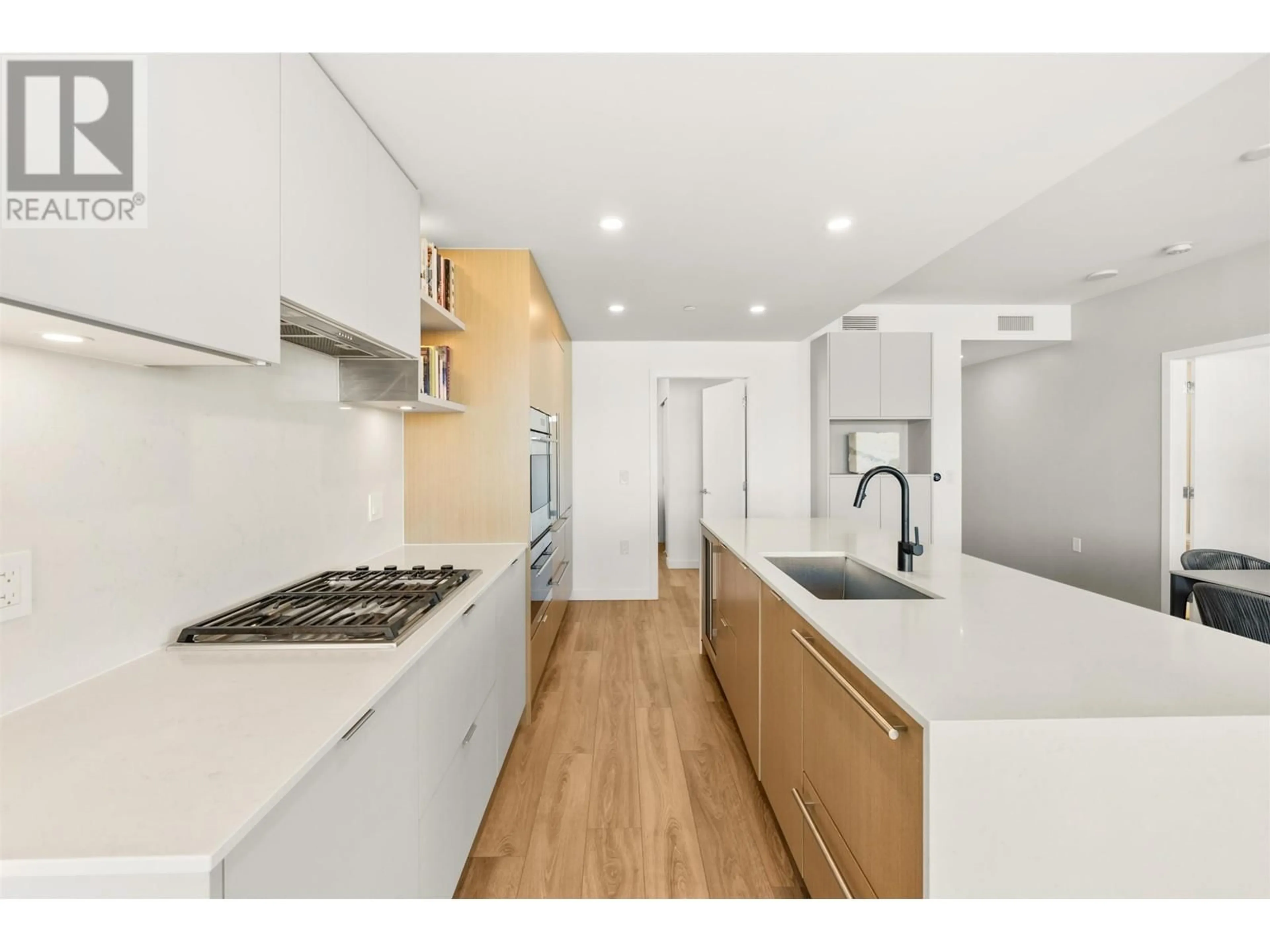 Unknown for 709 - 210 5TH AVENUE, Vancouver British Columbia V5T0K1