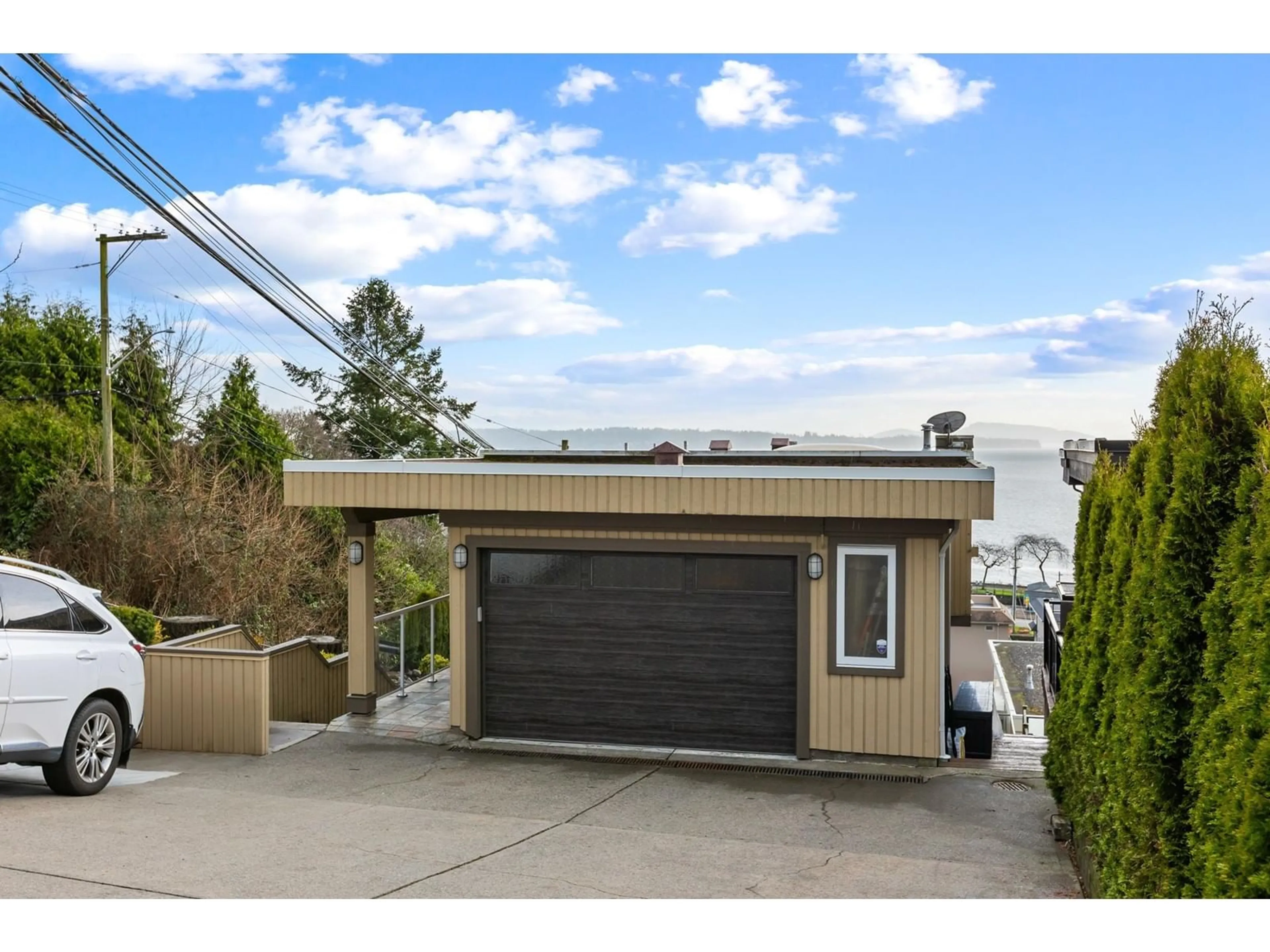 Unknown for 1235 OXFORD, White Rock British Columbia V4B3P7