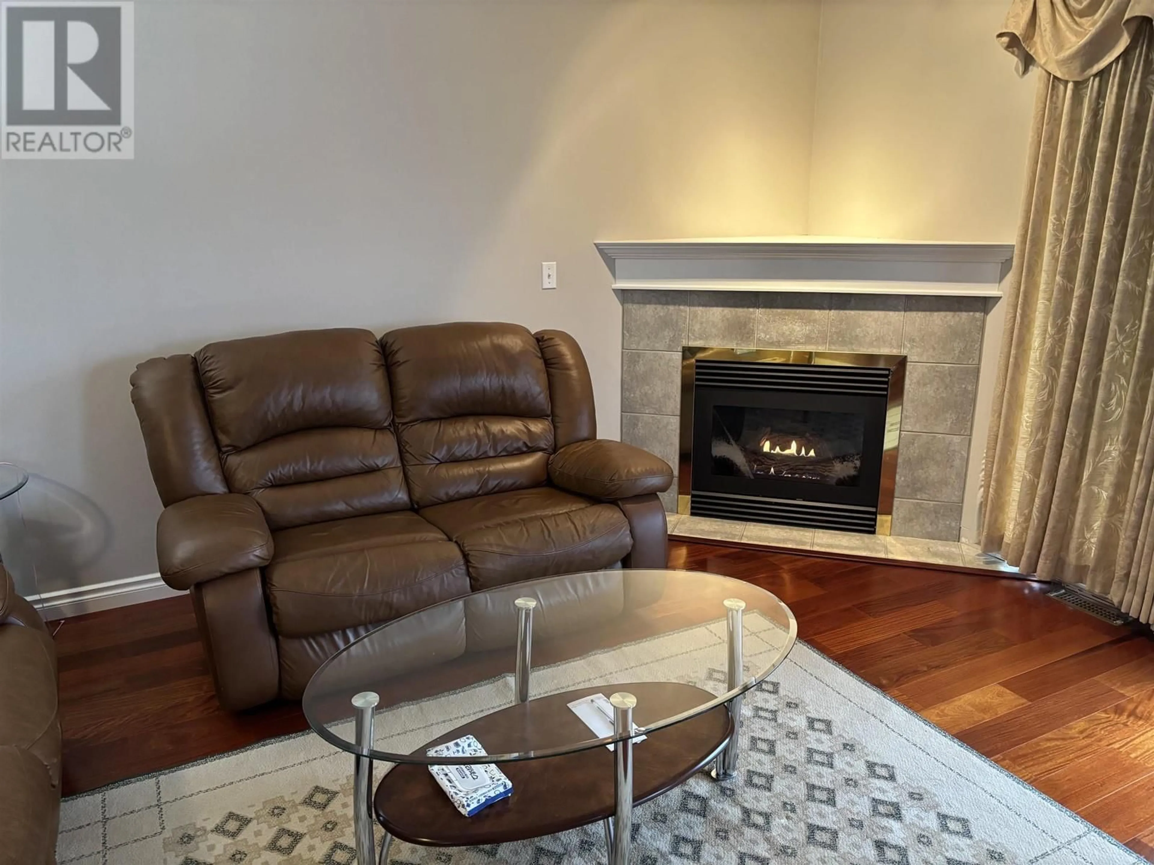 Living room with furniture, unknown for 1 - 1765 PADDOCK DRIVE, Coquitlam British Columbia V3E3J1