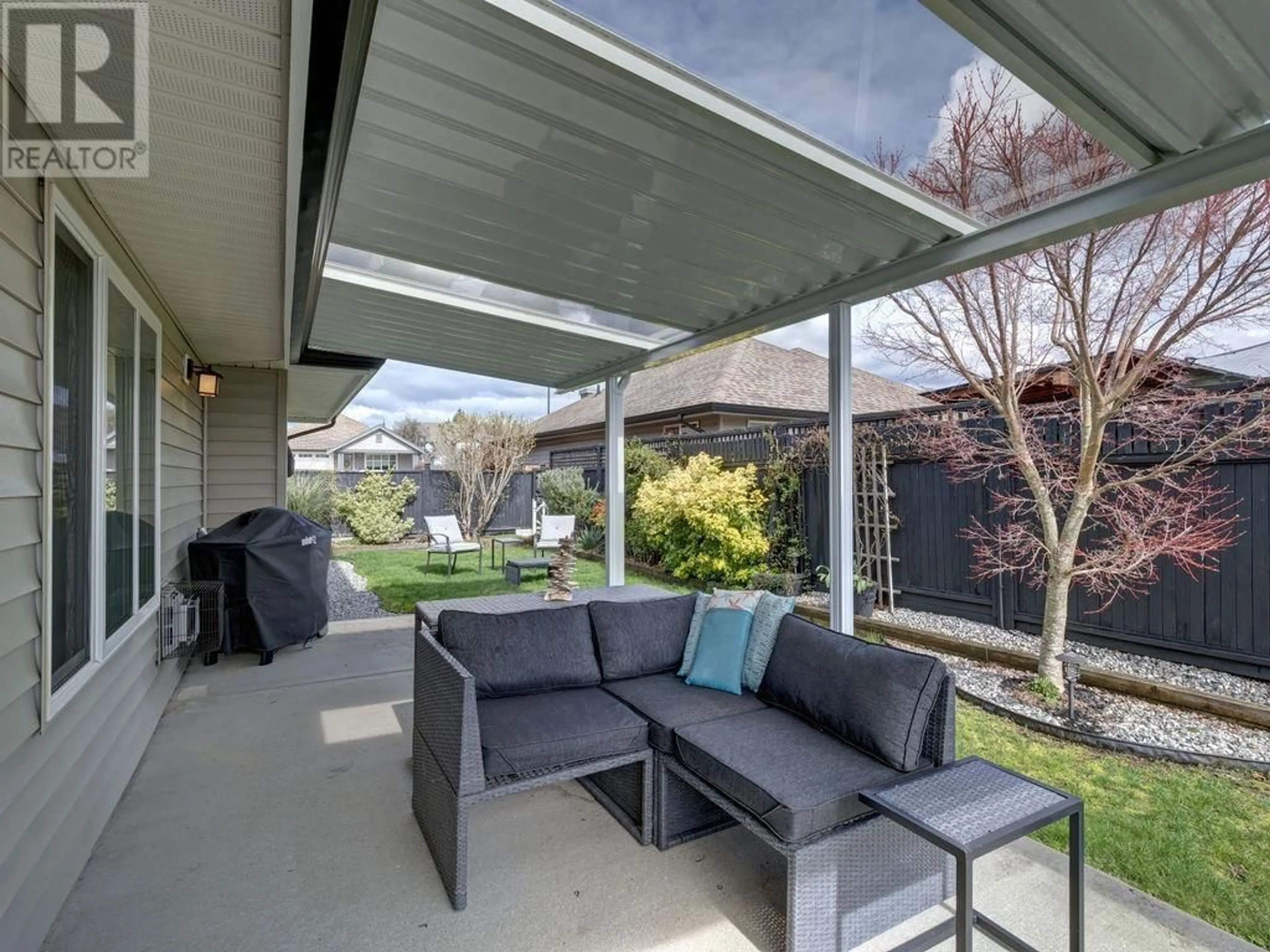 Patio, street for 5652 ANDRES ROAD, Sechelt British Columbia V7Z0M4