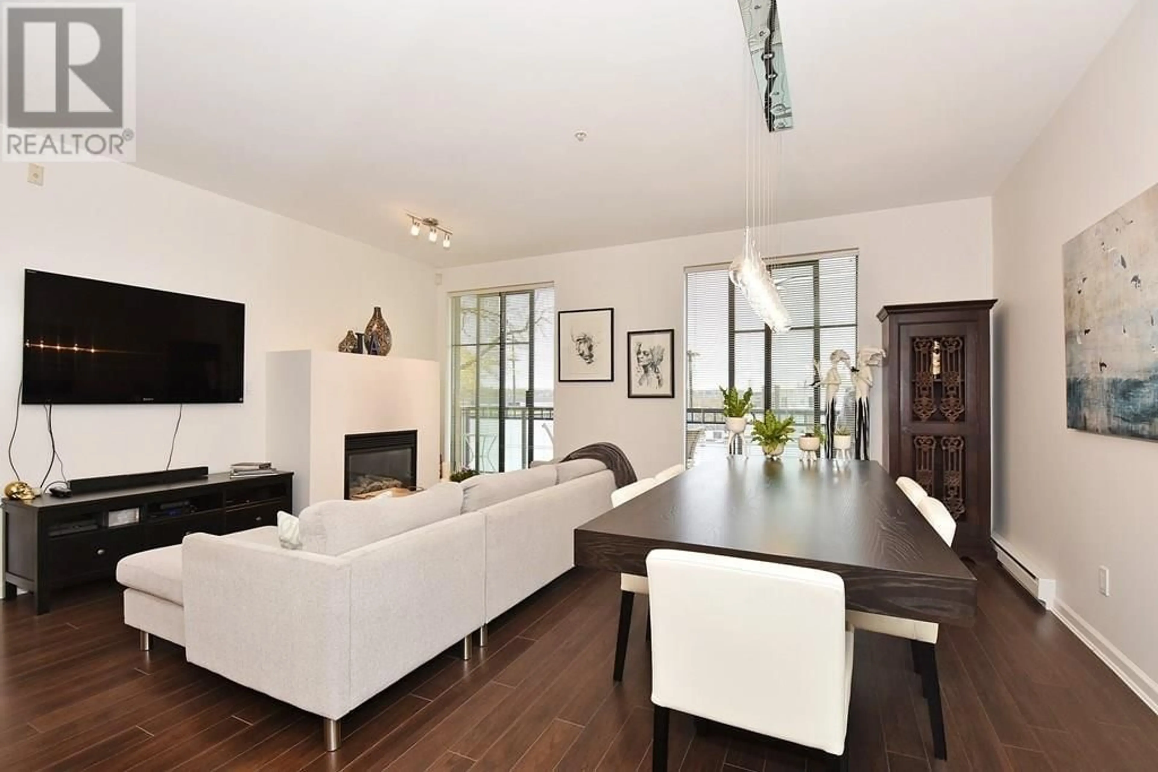 Living room with furniture, wood/laminate floor for 302 - 2065 W 12TH AVENUE, Vancouver British Columbia V6J5L9