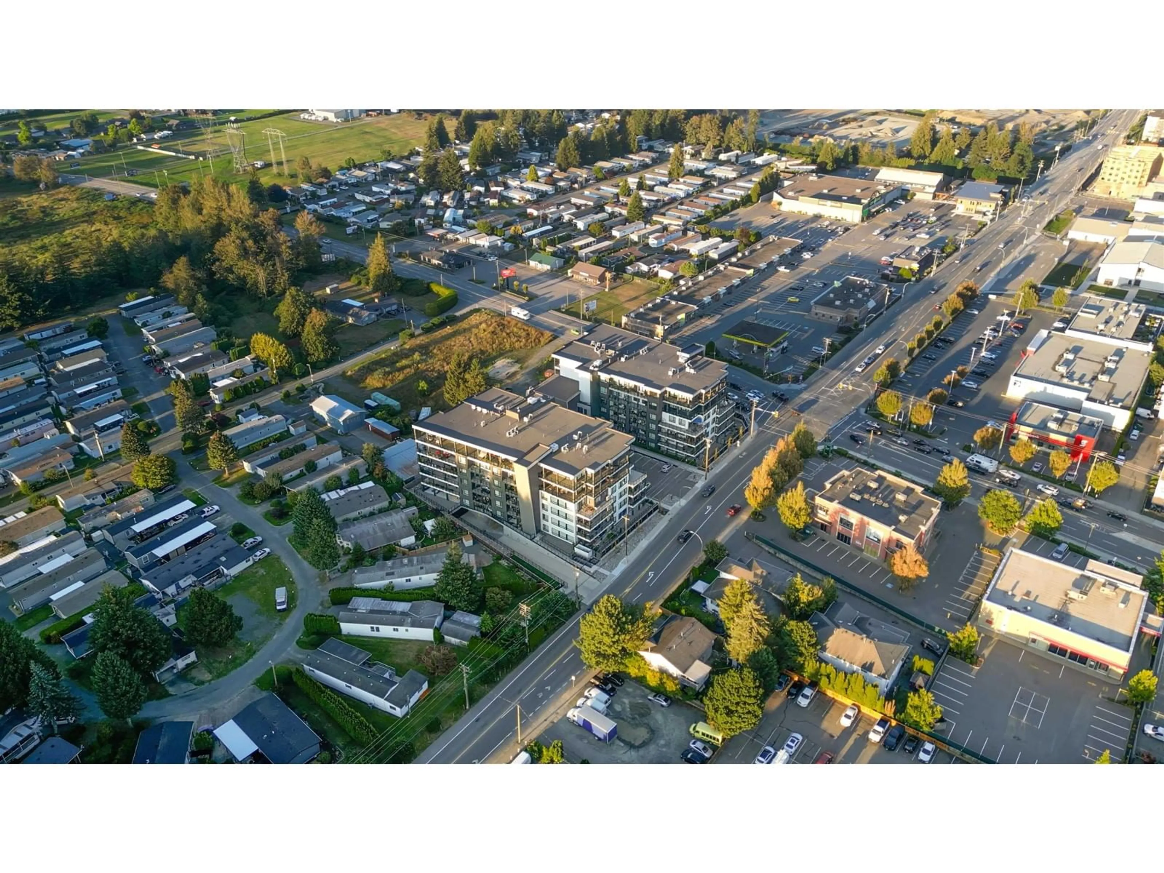 A pic from outside/outdoor area/front of a property/back of a property/a pic from drone, street for 107 - 45757 WATSON ROAD, Chilliwack British Columbia V2R2H1