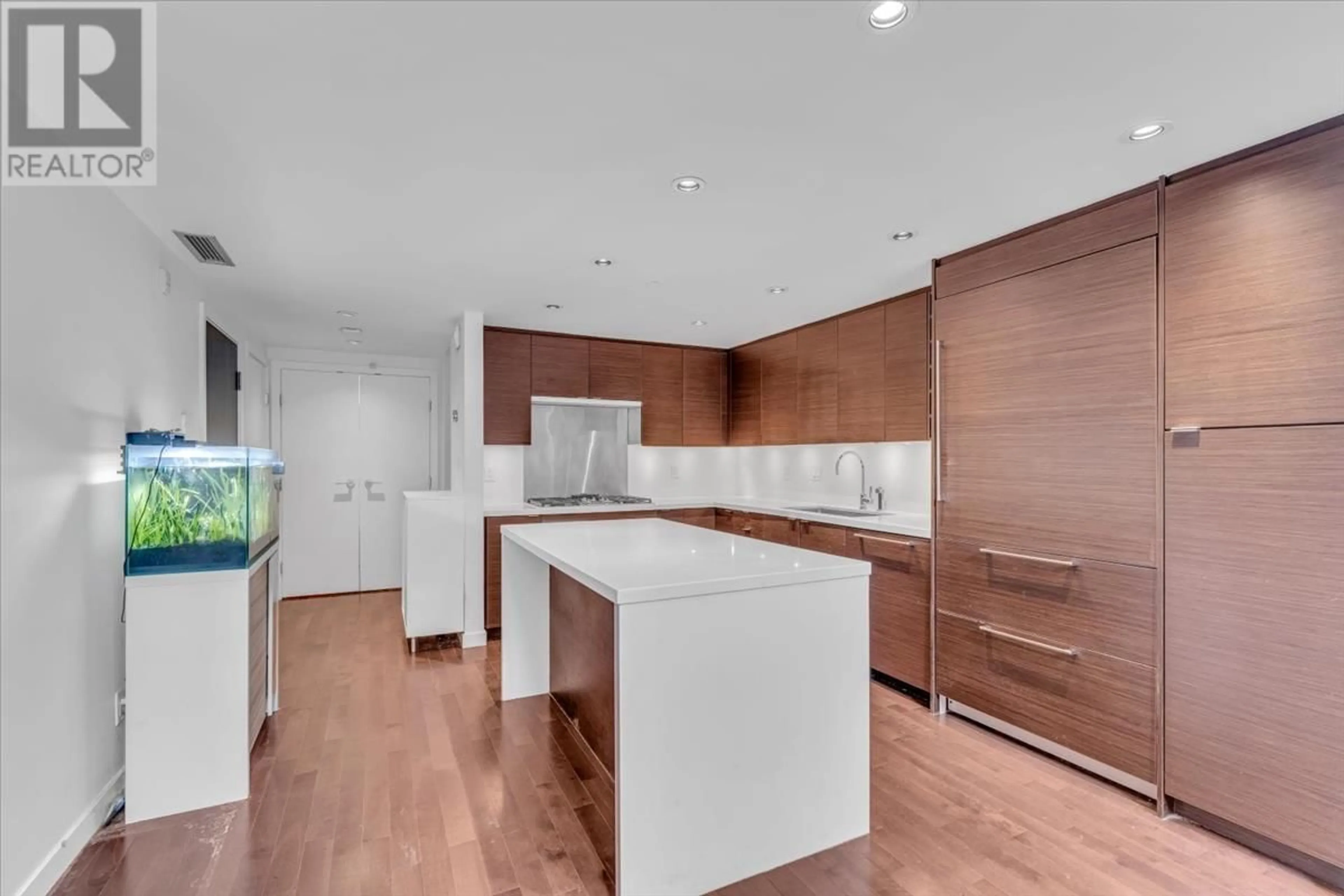Contemporary kitchen, wood/laminate floor for 104 - 1241 HOMER STREET, Vancouver British Columbia V6B2Y9