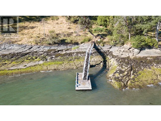 1361 STURDIES BAY ROAD, Galiano Island 2