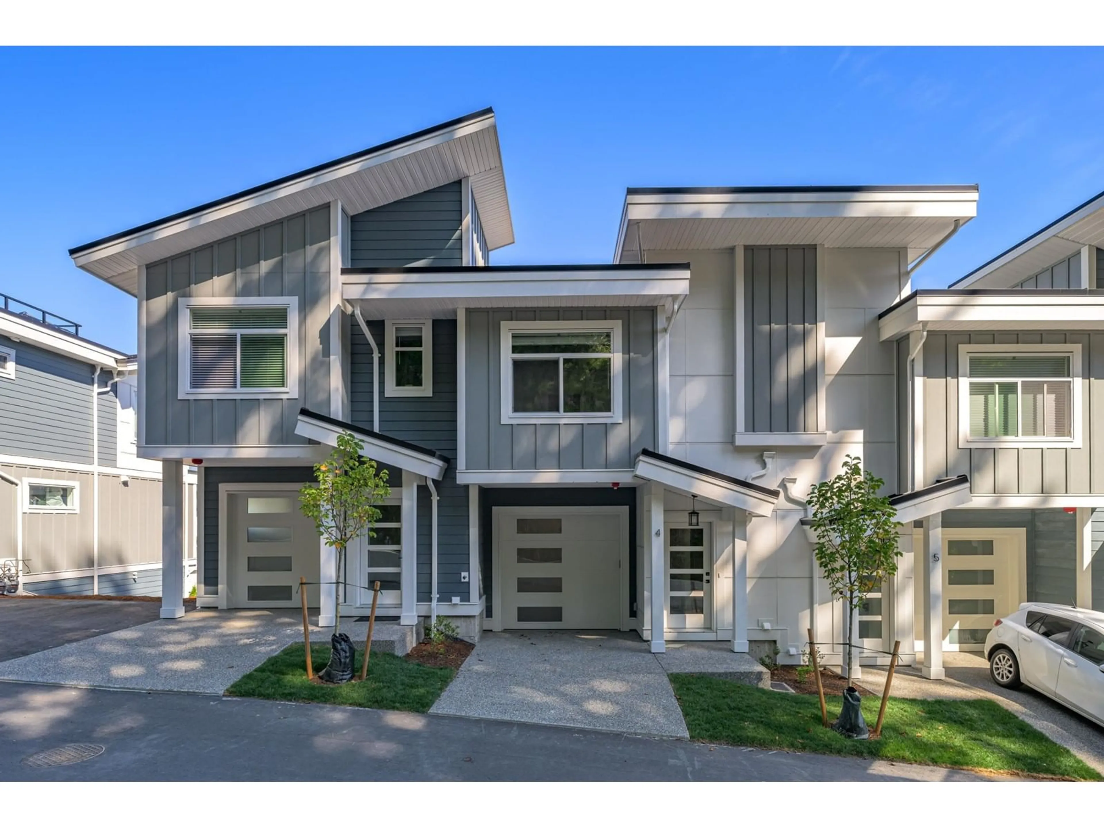 Home with vinyl exterior material, street for 21 - 43998 CHILLIWACK MOUNTAIN ROAD, Chilliwack British Columbia V2R4A1