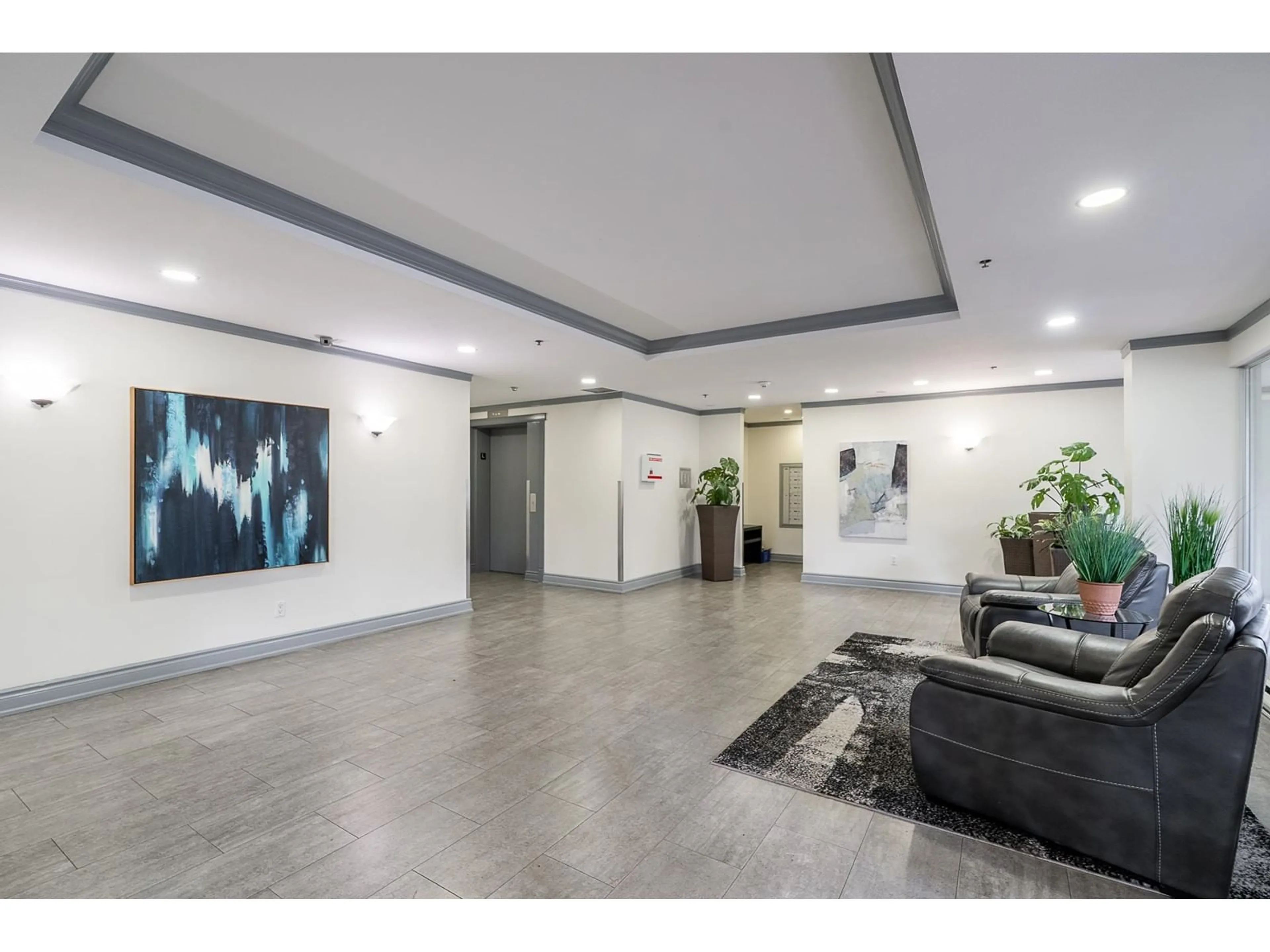 Lobby for 106 - 9018 208, Langley British Columbia V1M2Y8
