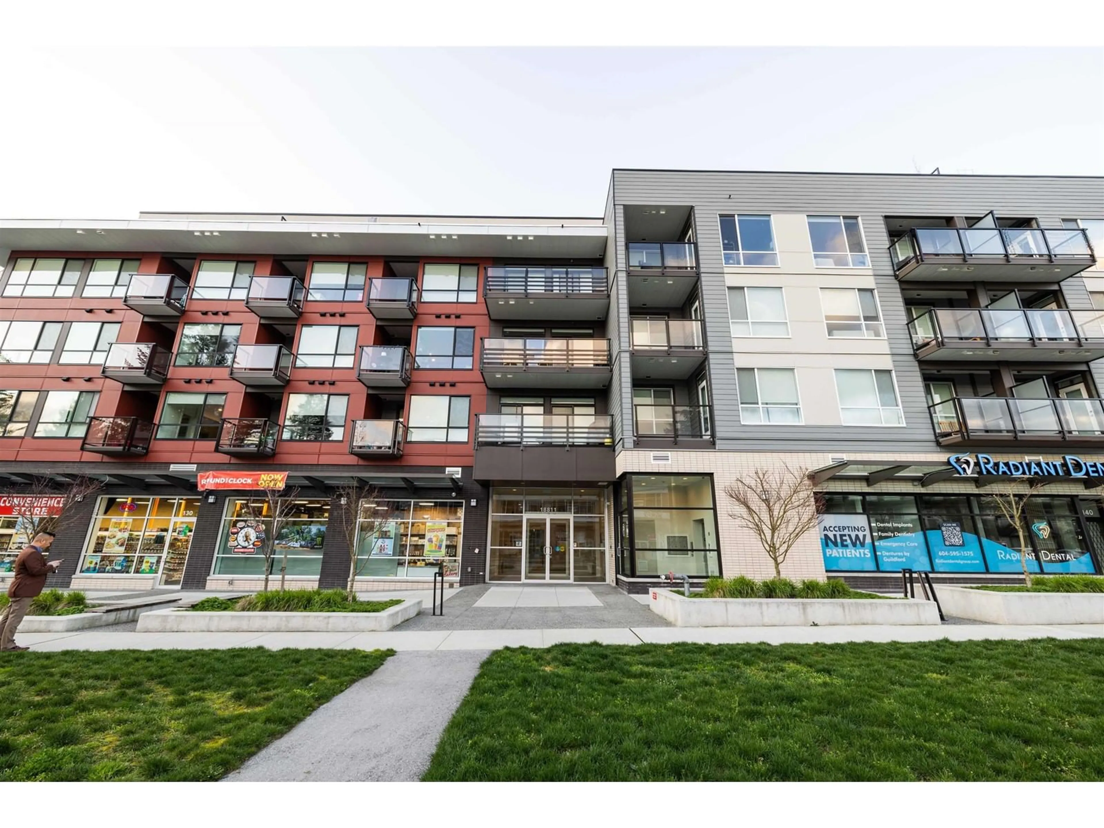 Patio, unknown for 411 - 18811 72, Surrey British Columbia V4N6W7
