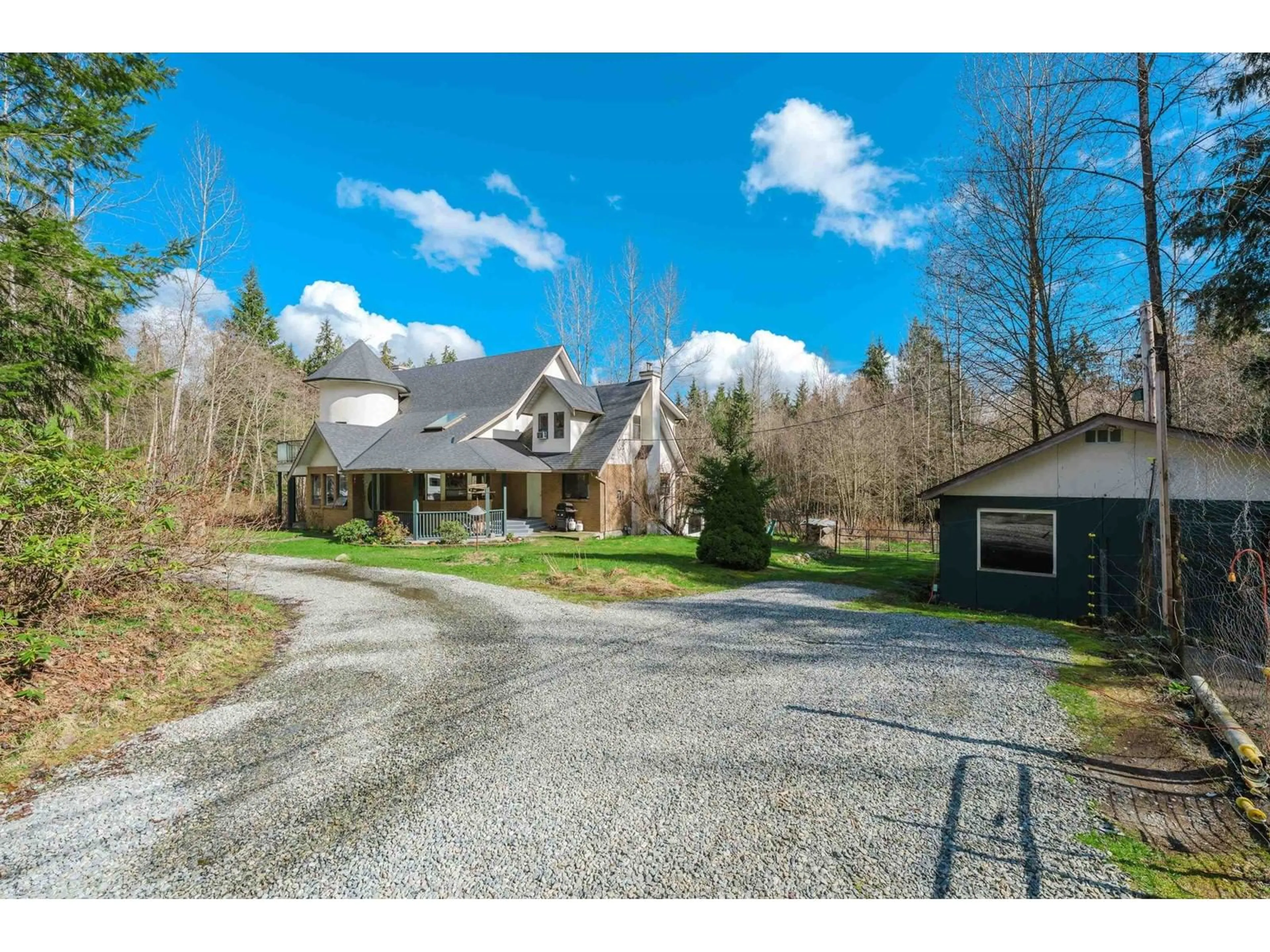 A pic from outside/outdoor area/front of a property/back of a property/a pic from drone, unknown for 12140 CARR, Mission British Columbia V4S1B8
