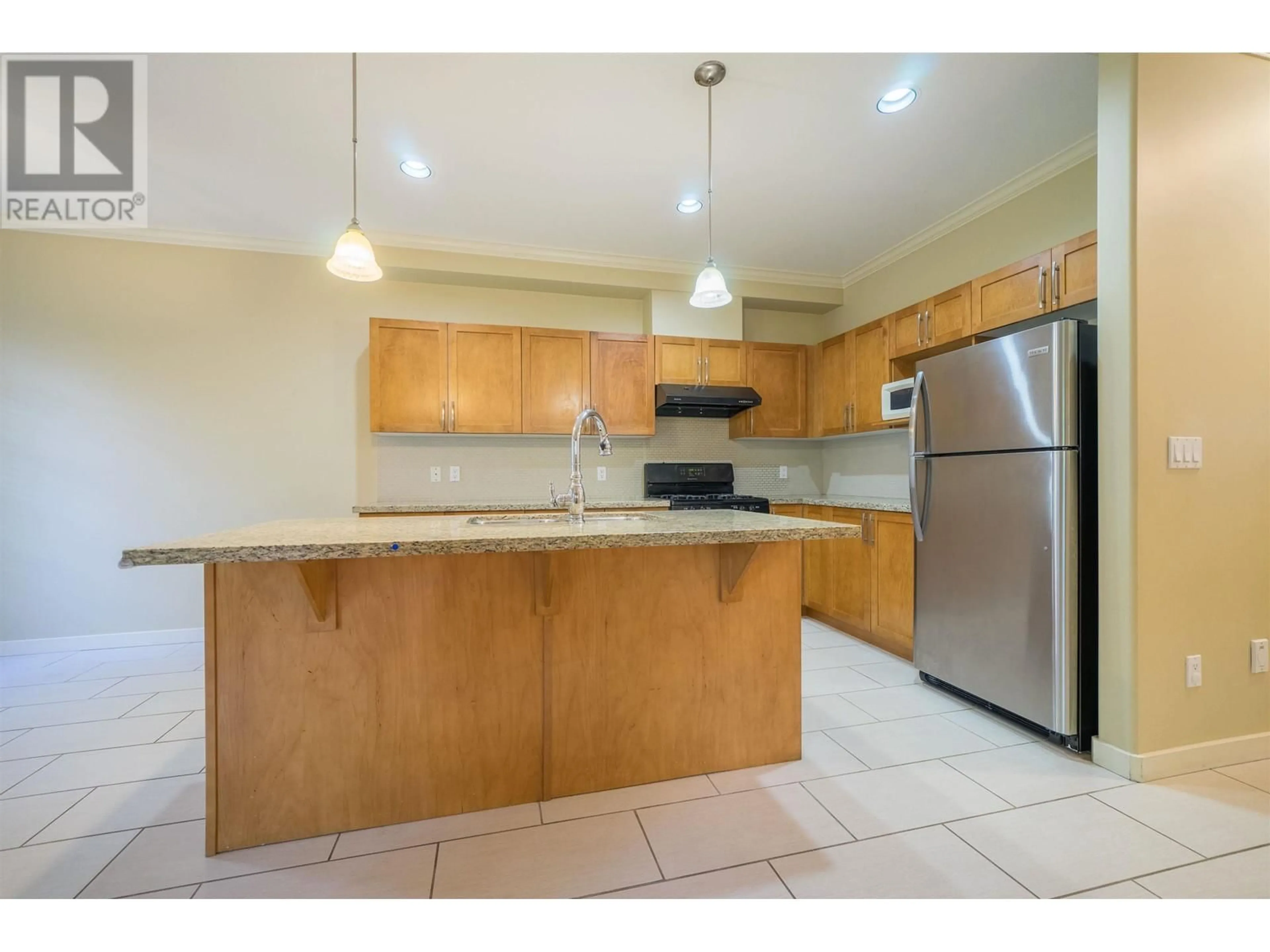 Standard kitchen, unknown for 25 - 7171 STEVESTON HIGHWAY, Richmond British Columbia V7A5K4