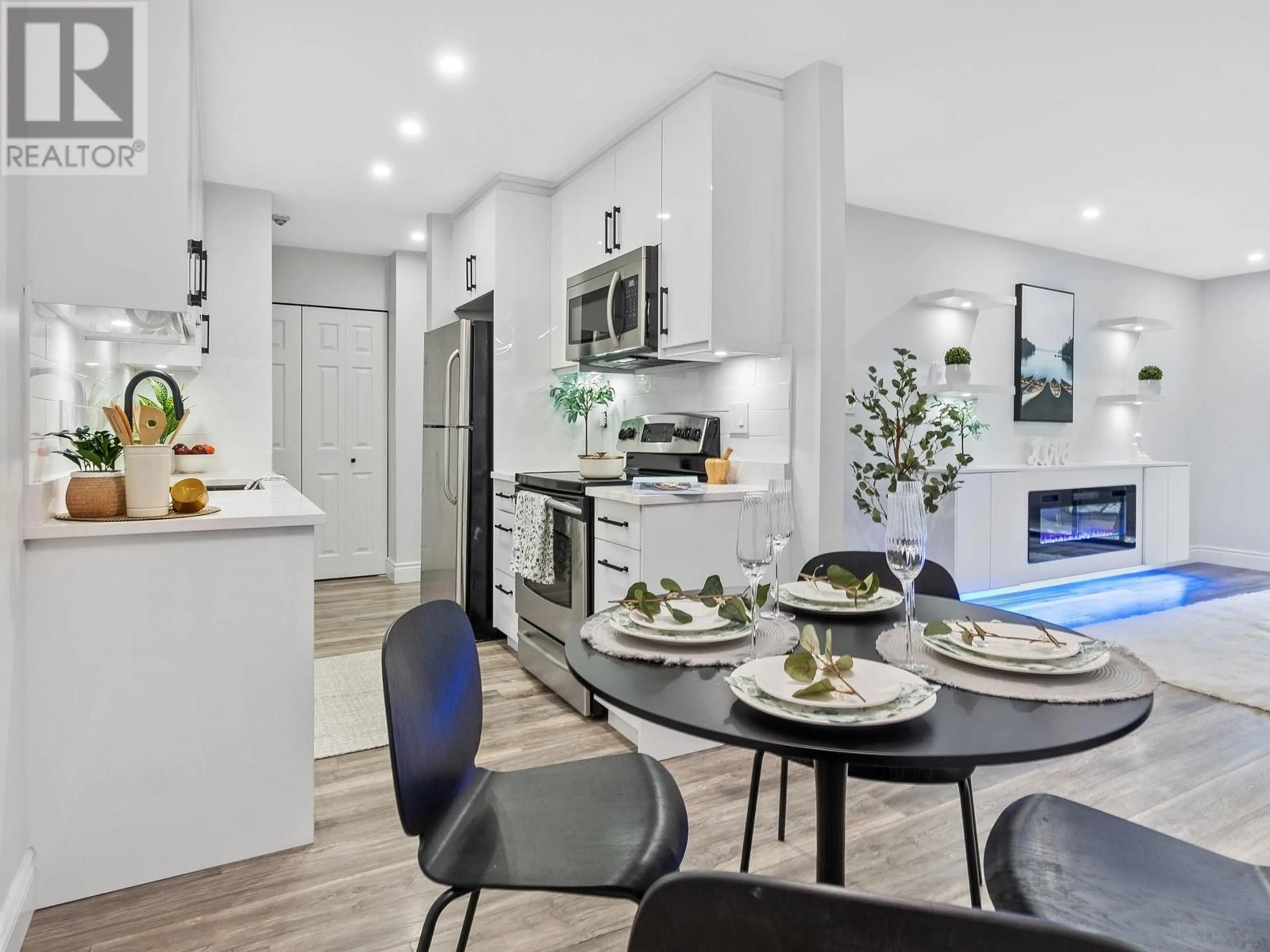 Open concept kitchen, unknown for 207 - 1195 PIPELINE ROAD, Coquitlam British Columbia V3B6J5