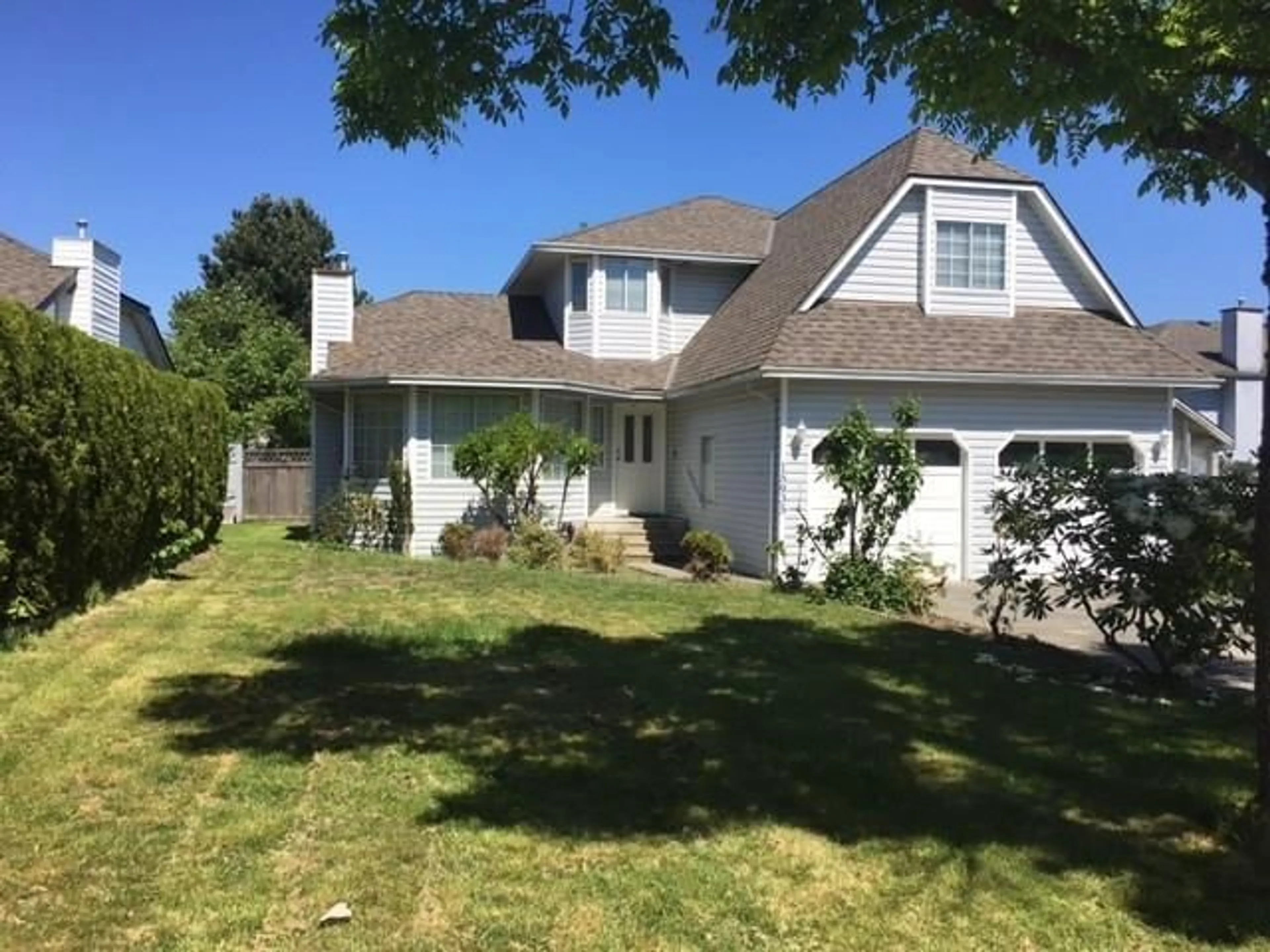 Home with vinyl exterior material, street for 15935 88A, Surrey British Columbia V4N2X9