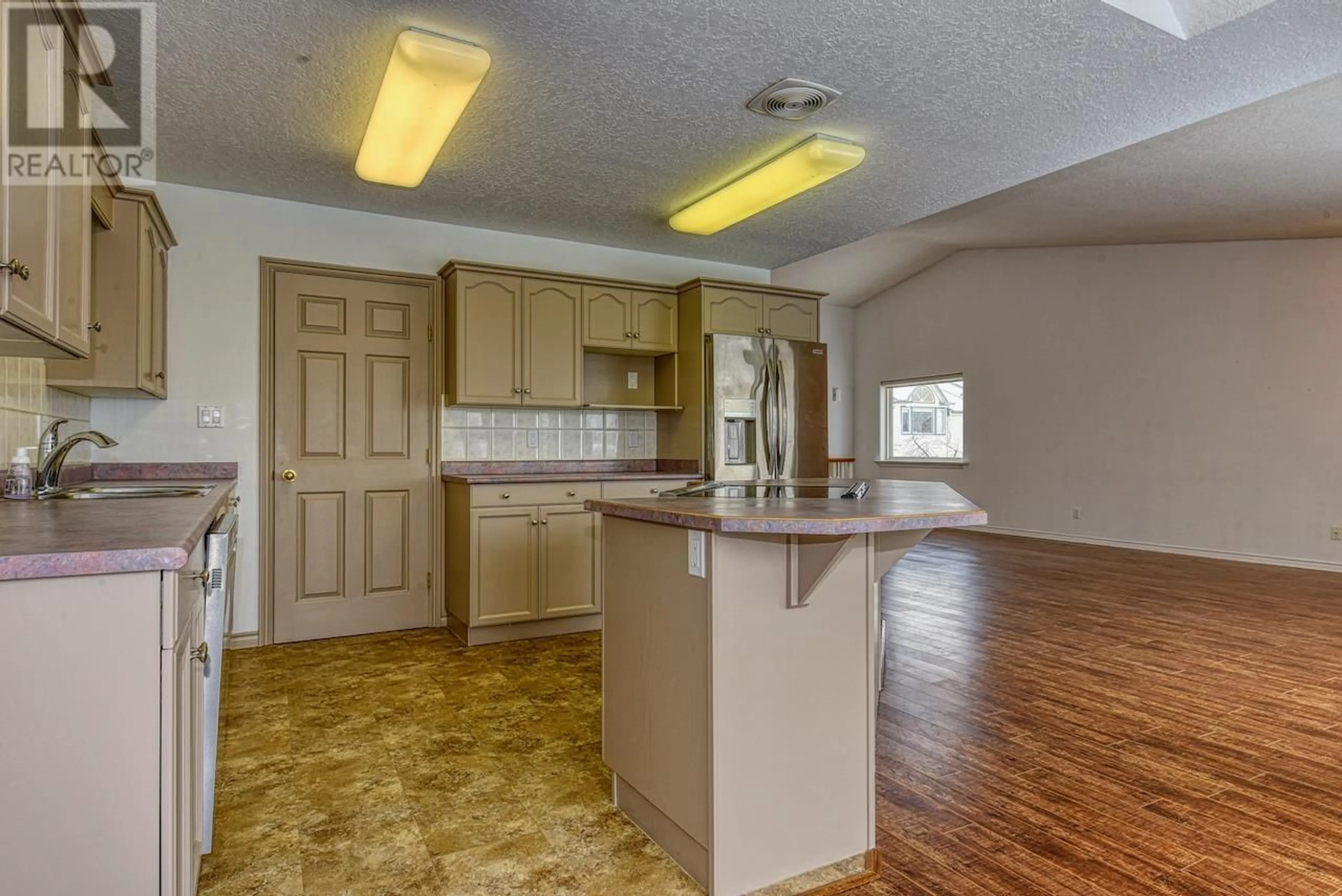 Open concept kitchen, unknown for 9 - 11 EAGLE CRESCENT, Williams Lake British Columbia V2G4R6