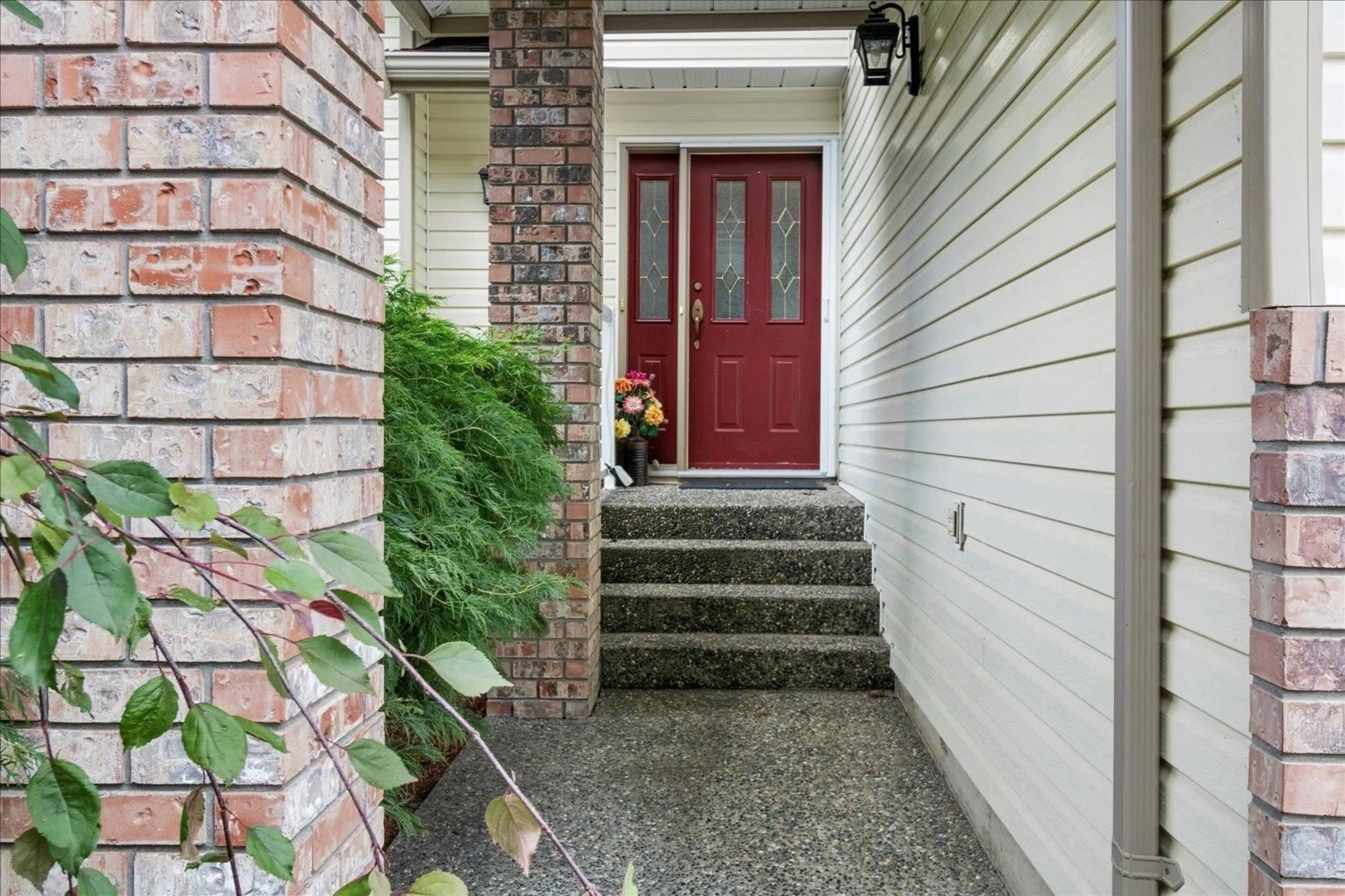 Indoor entryway for 3 - 1735 SPRING CREEK DRIVE, Lindell Beach British Columbia V2R0C9