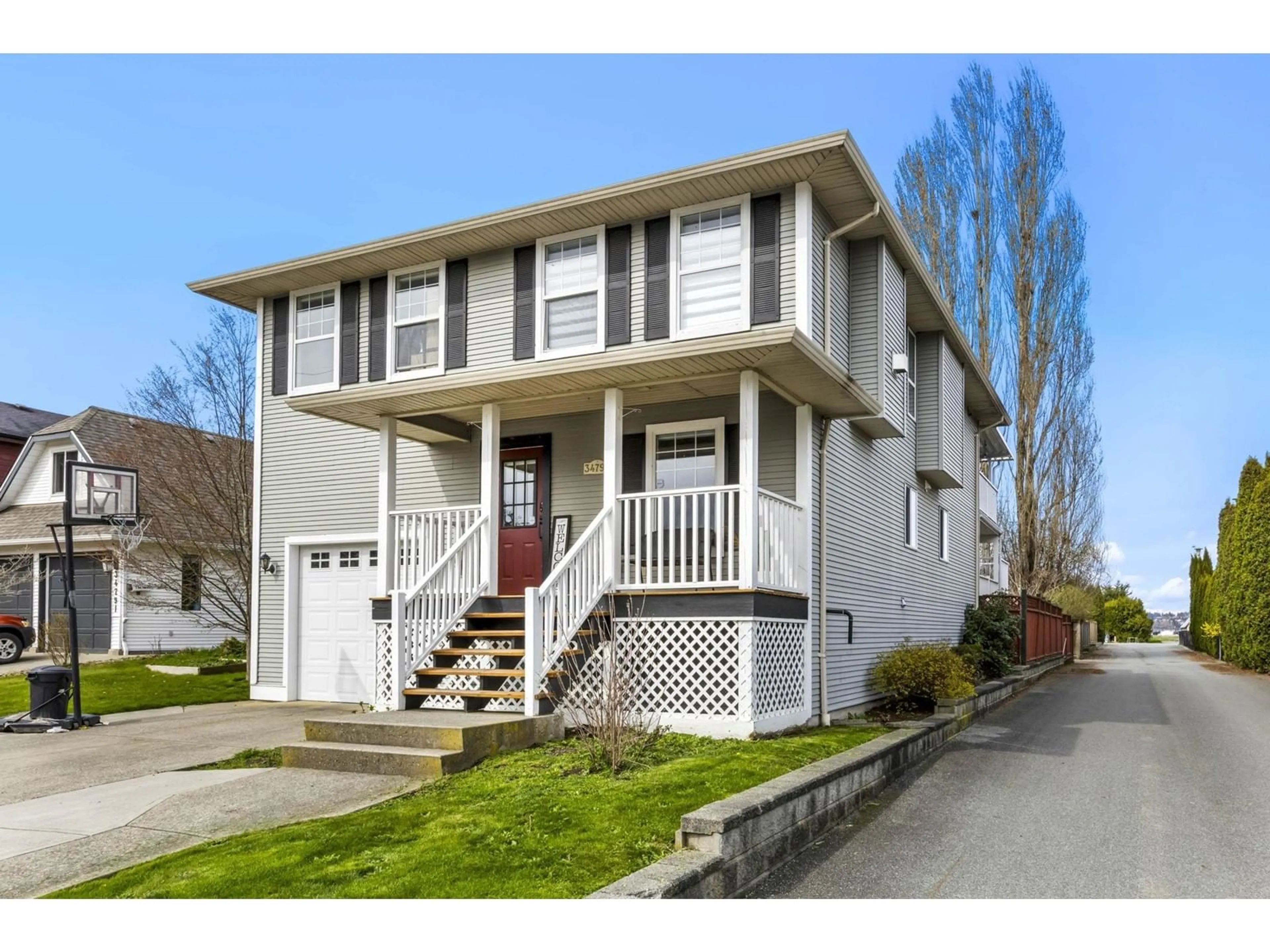 Home with vinyl exterior material, street for 34795 1ST, Abbotsford British Columbia V2S8C2