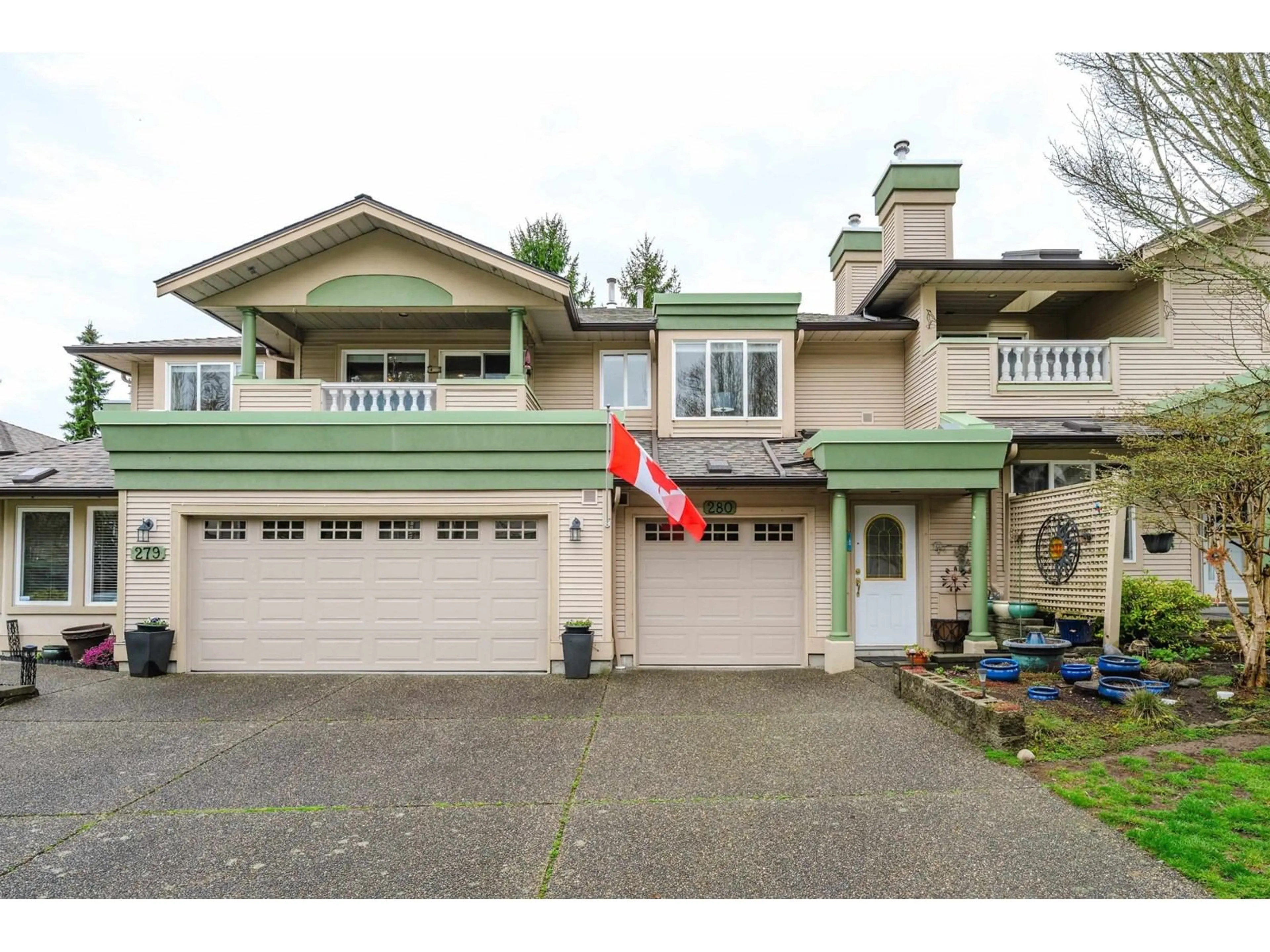 Home with vinyl exterior material, street for 280 - 13888 70, Surrey British Columbia V3W0R8