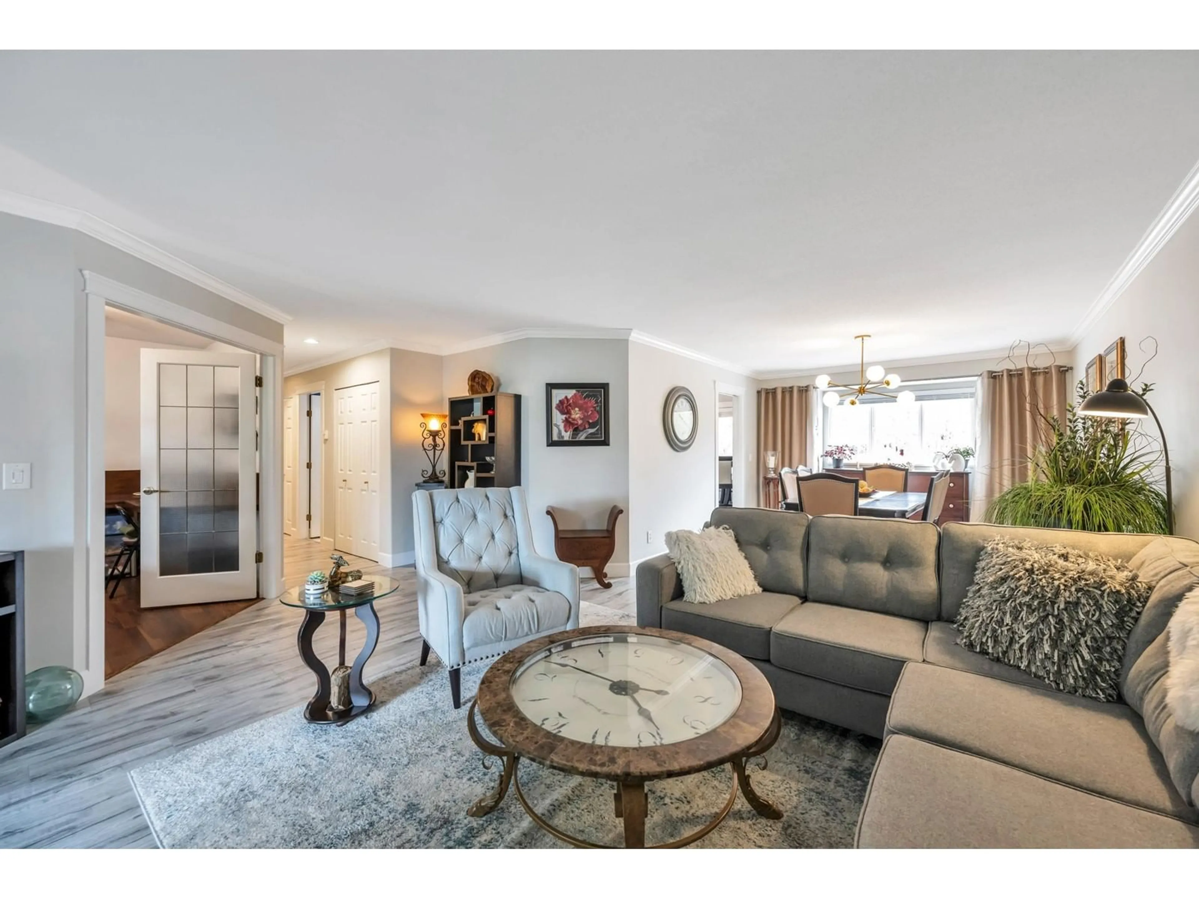 Living room with furniture, unknown for 280 - 13888 70, Surrey British Columbia V3W0R8