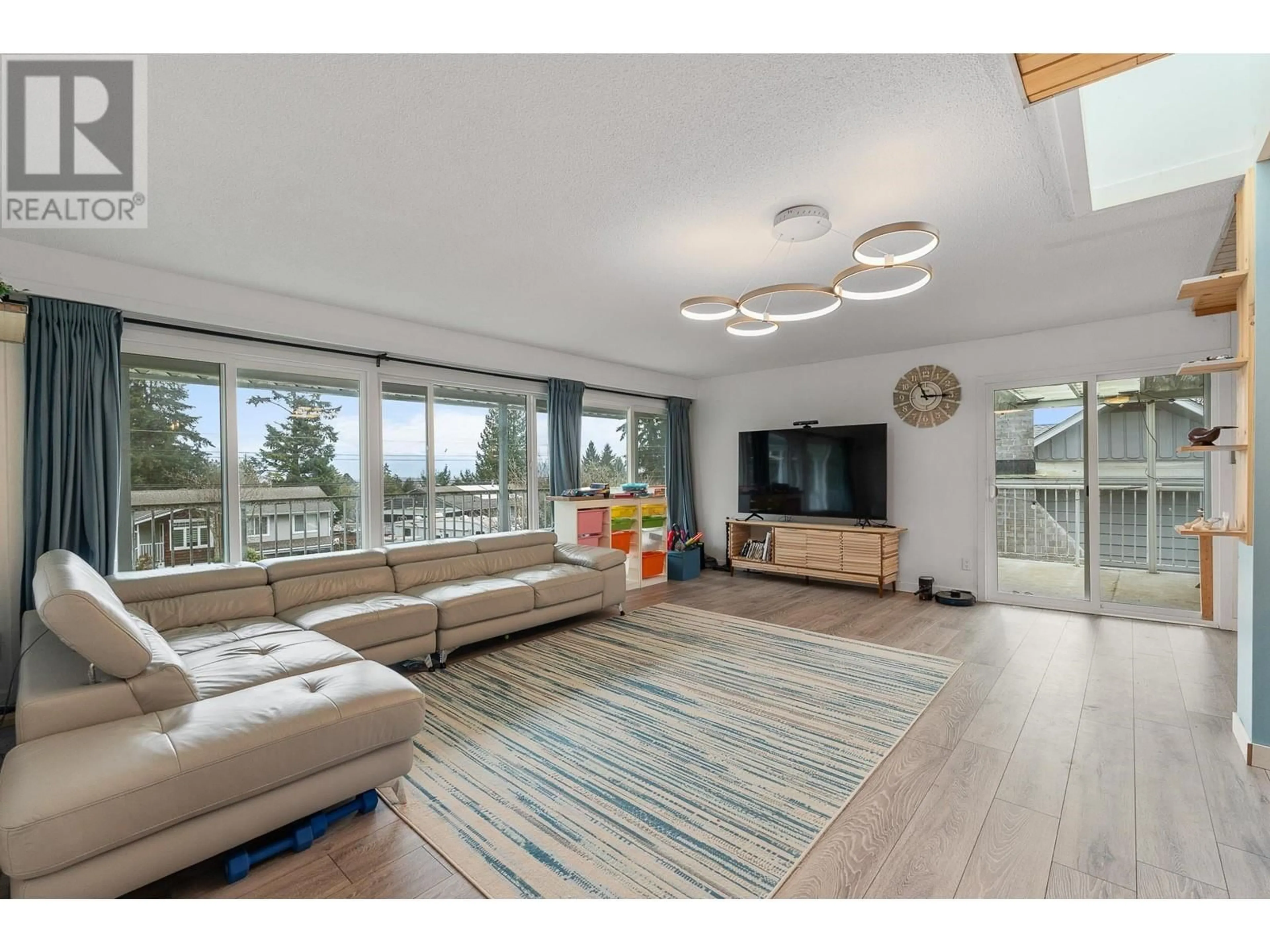 Living room with furniture, unknown for 2132 ANITA DRIVE, Port Coquitlam British Columbia V3C1H3