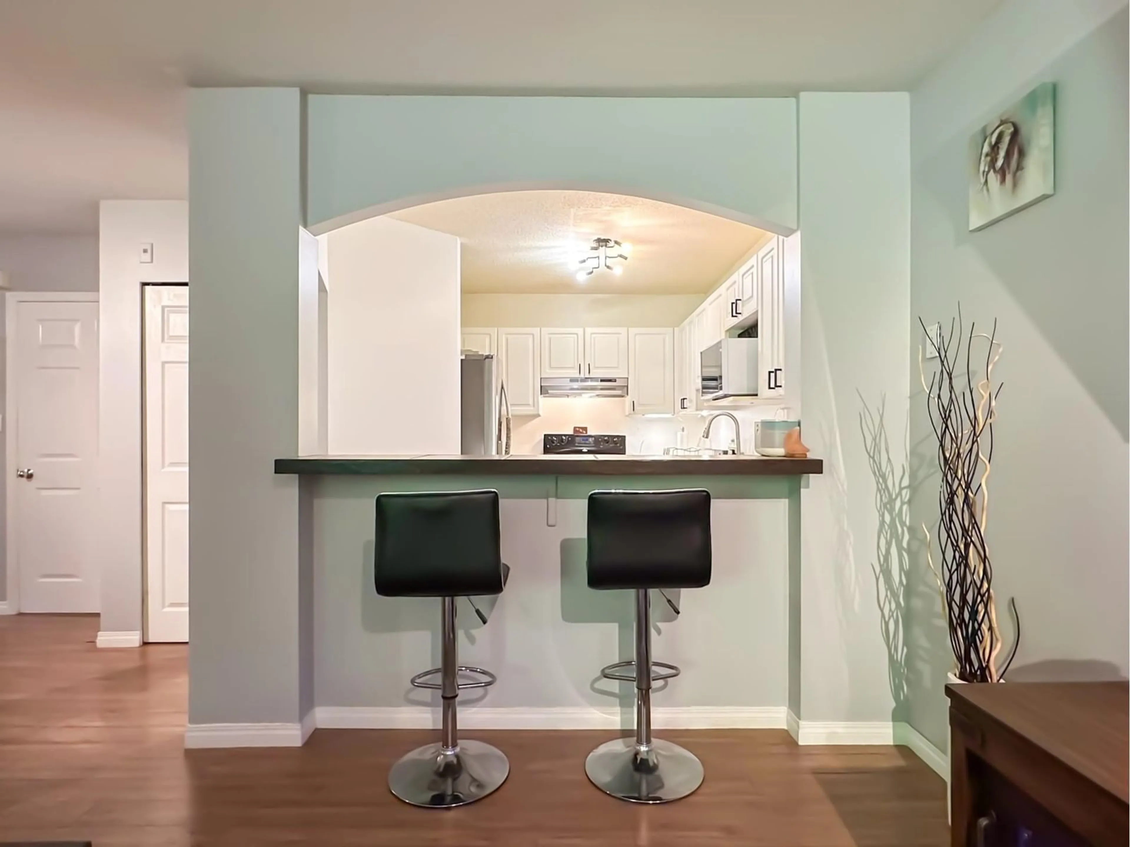 Open concept kitchen, unknown for 2 - 13630 84, Surrey British Columbia V3W0T6