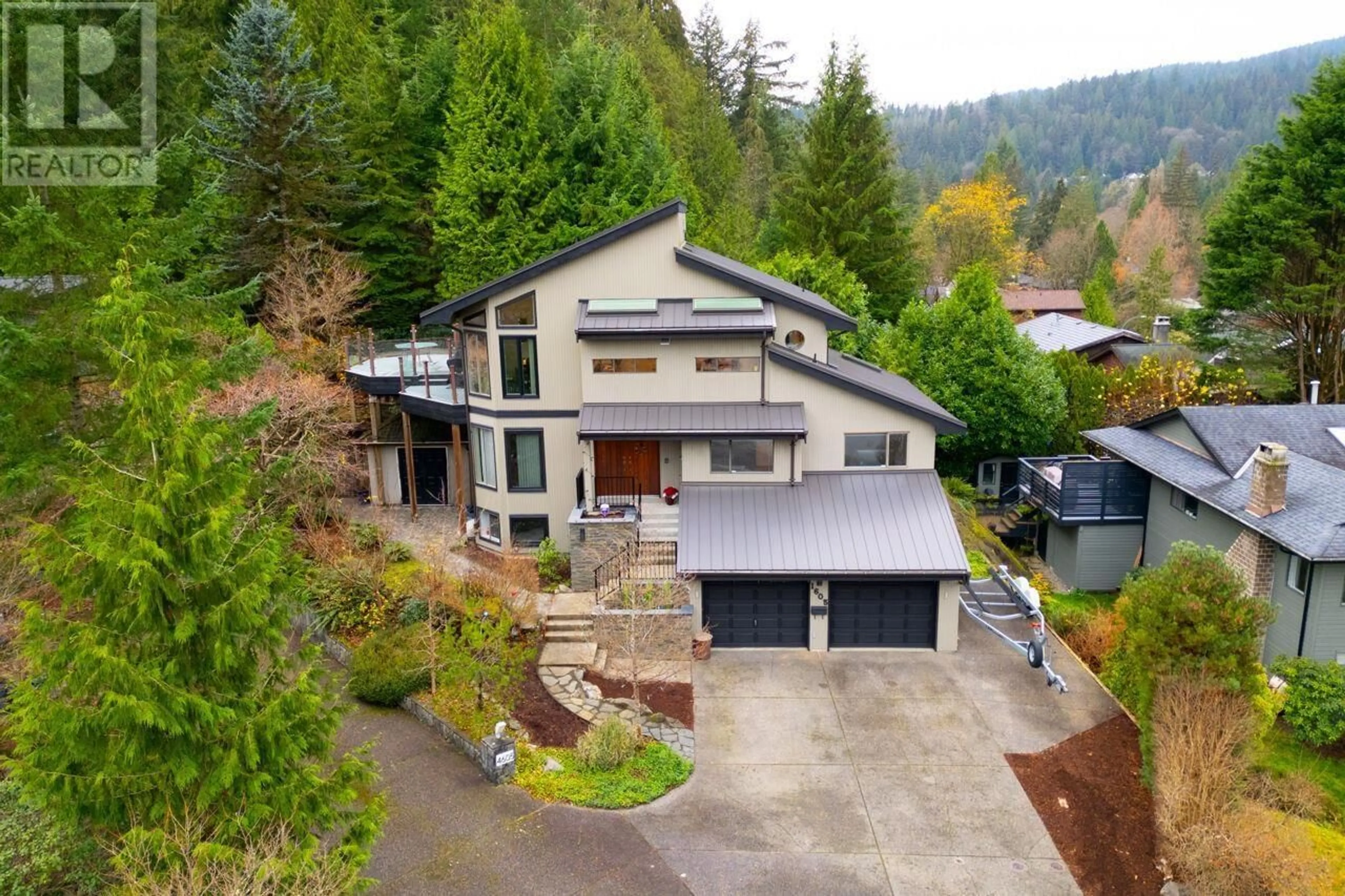 A pic from outside/outdoor area/front of a property/back of a property/a pic from drone, street for 1605 LOCKEHAVEN ROAD, North Vancouver British Columbia V7G2H3