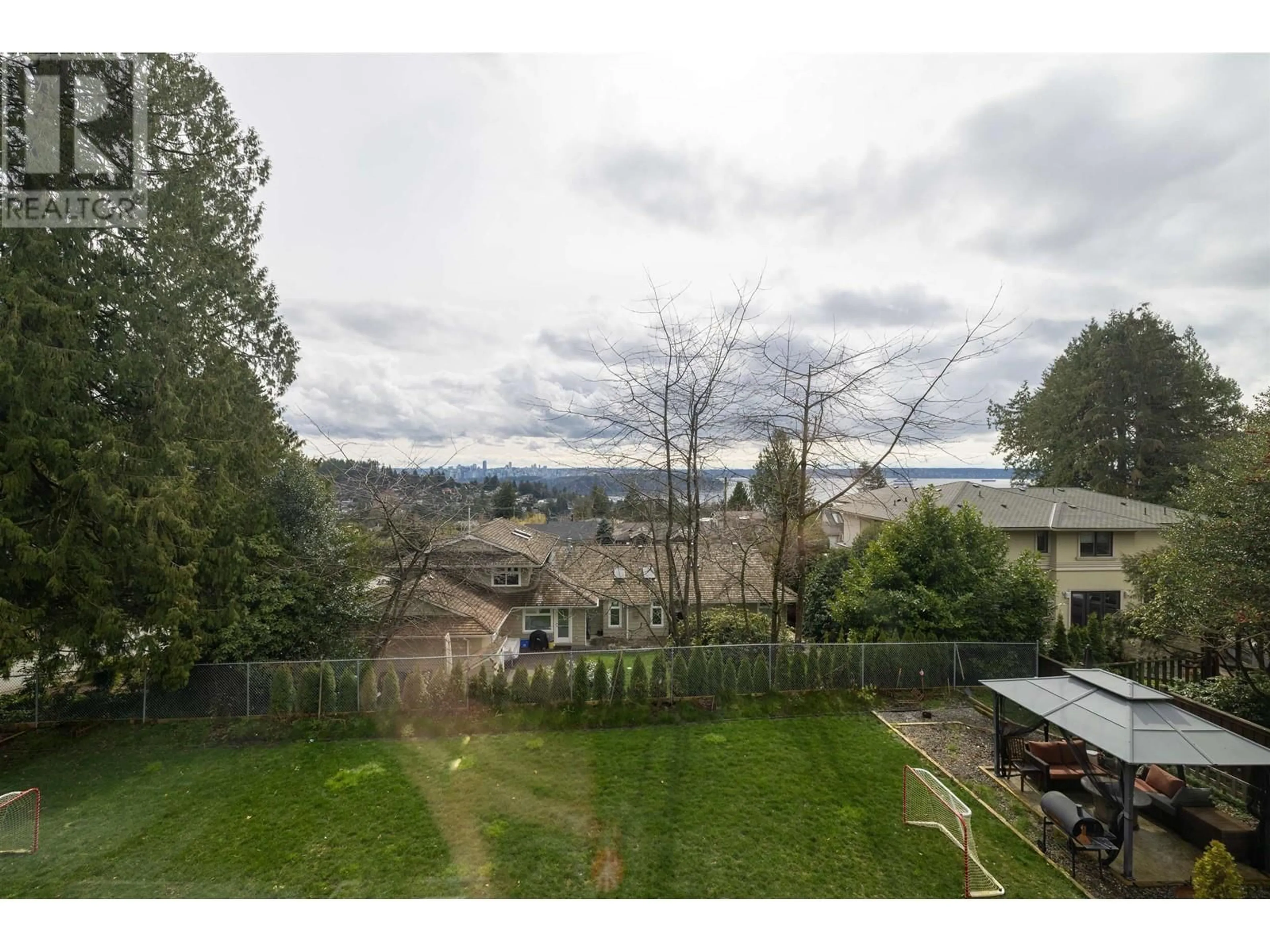 A pic from outside/outdoor area/front of a property/back of a property/a pic from drone, mountain view for 1935 11TH PLACE, West Vancouver British Columbia V7S2Y9