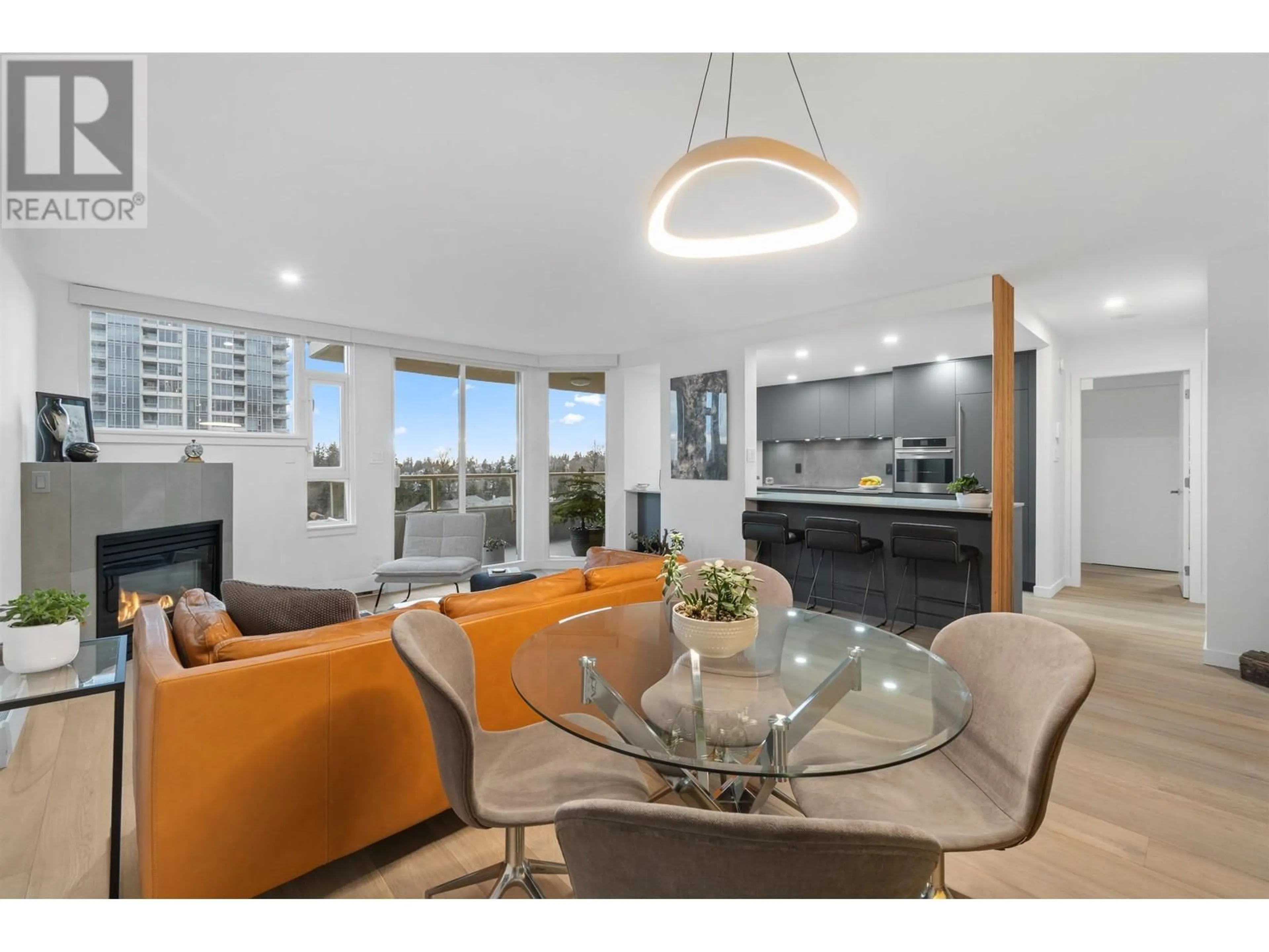 Open concept kitchen, unknown for 802 - 7108 EDMONDS STREET, Burnaby British Columbia V3N4X9