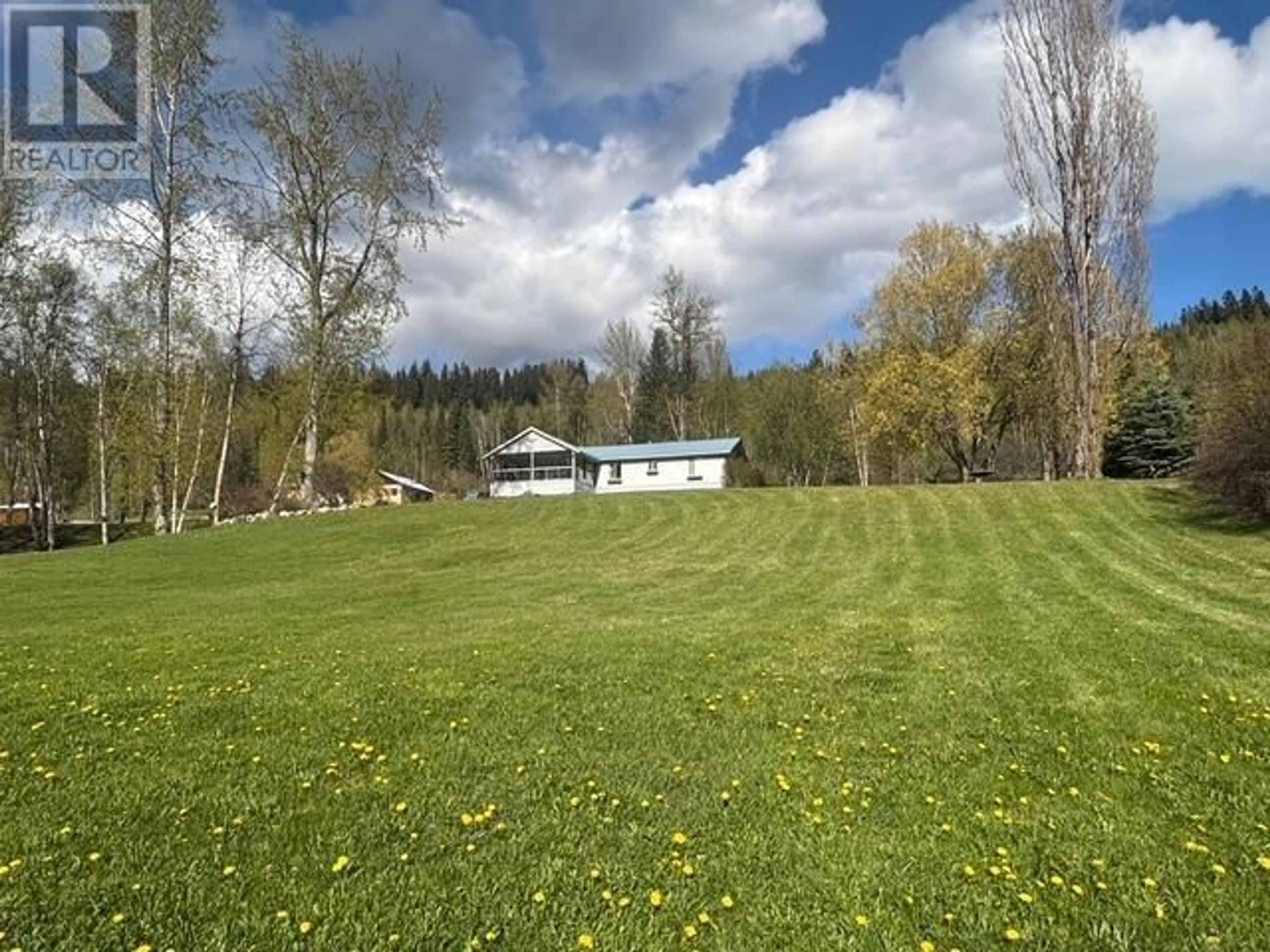A pic from outside/outdoor area/front of a property/back of a property/a pic from drone, unknown for 6158 CEDAR CREEK ROAD, Likely British Columbia V0L1N0