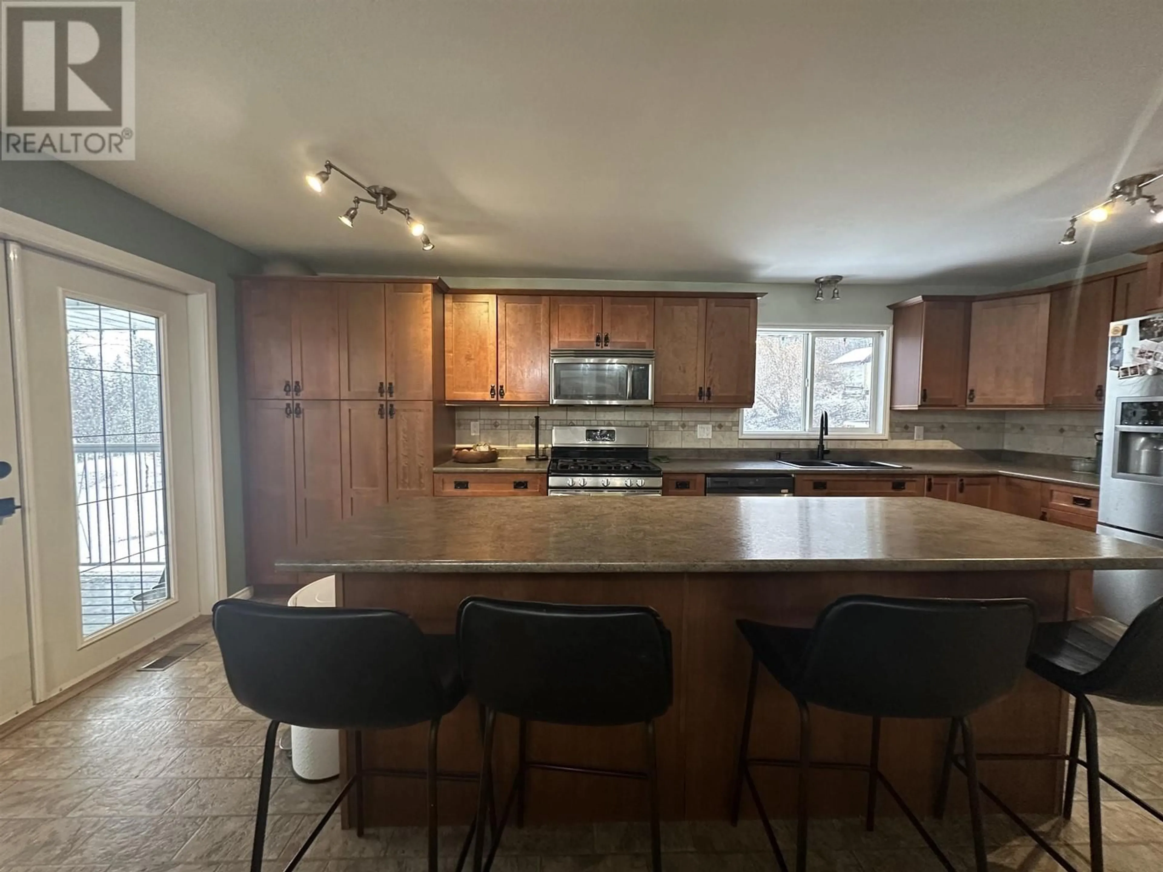 Open concept kitchen, unknown for 6158 CEDAR CREEK ROAD, Likely British Columbia V0L1N0